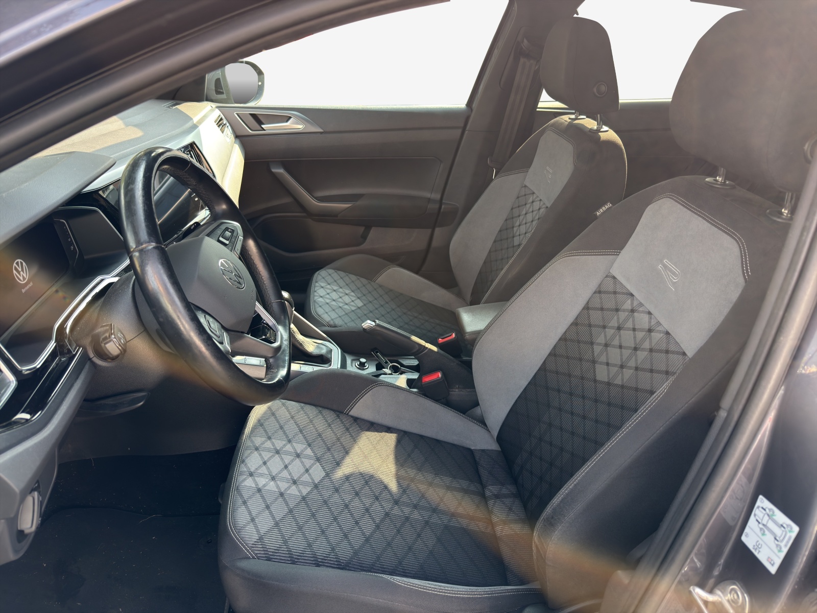 VW Taigo 1.0 TSI R-Line DSG-image-7