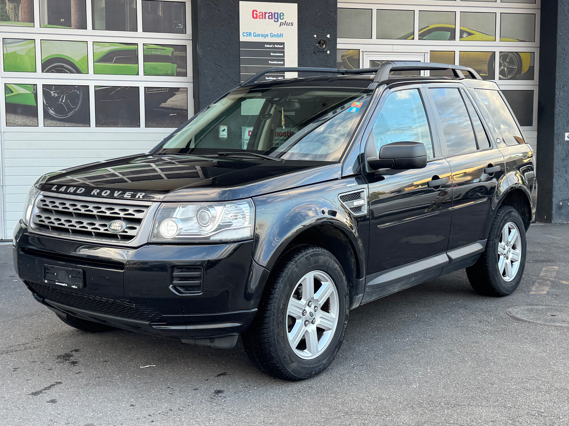 LAND ROVER Freelander 2.2 TD4 HSE-image-0