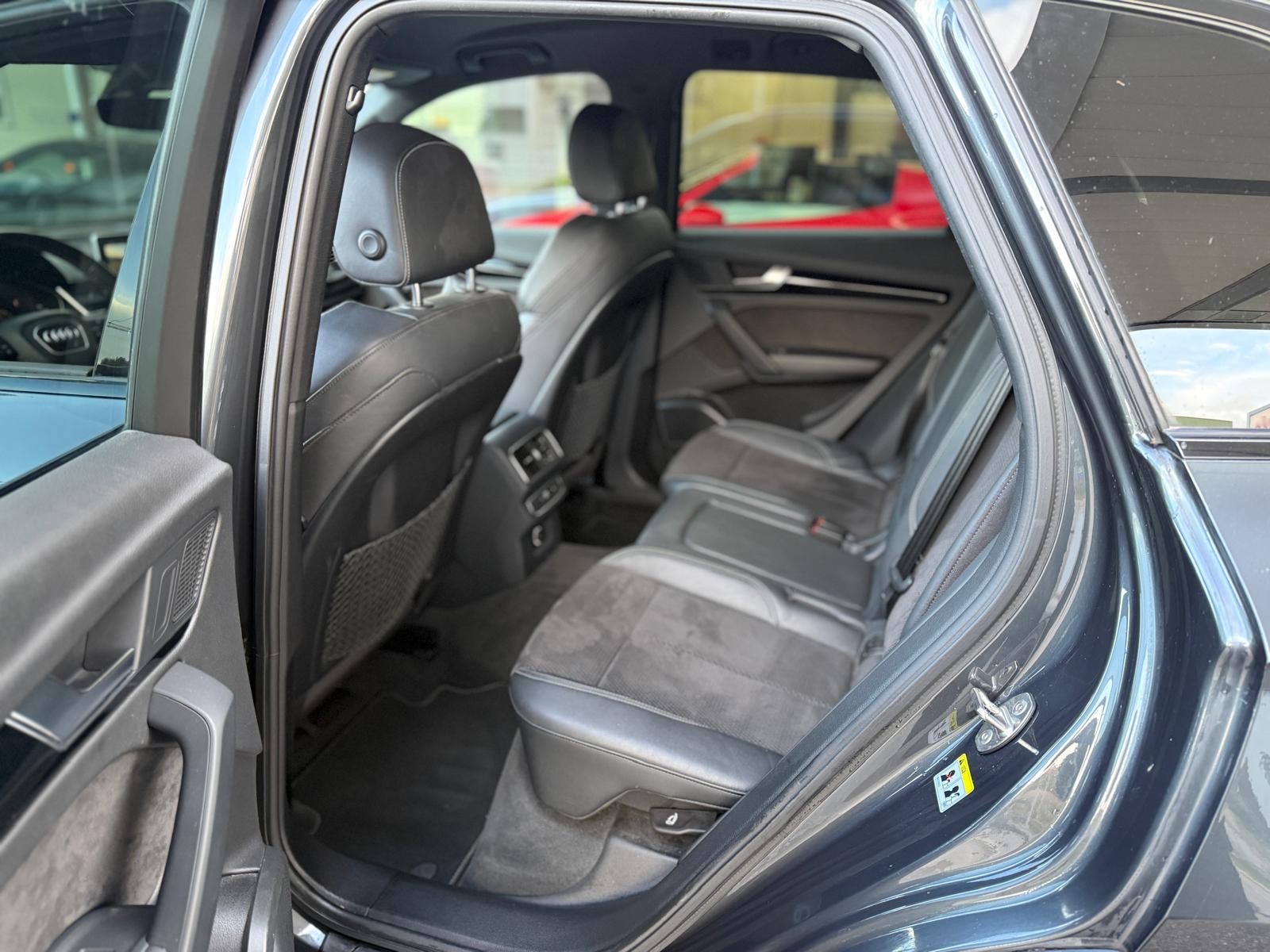 AUDI Q5 40 TDI sport quattro S-tronic-image-21