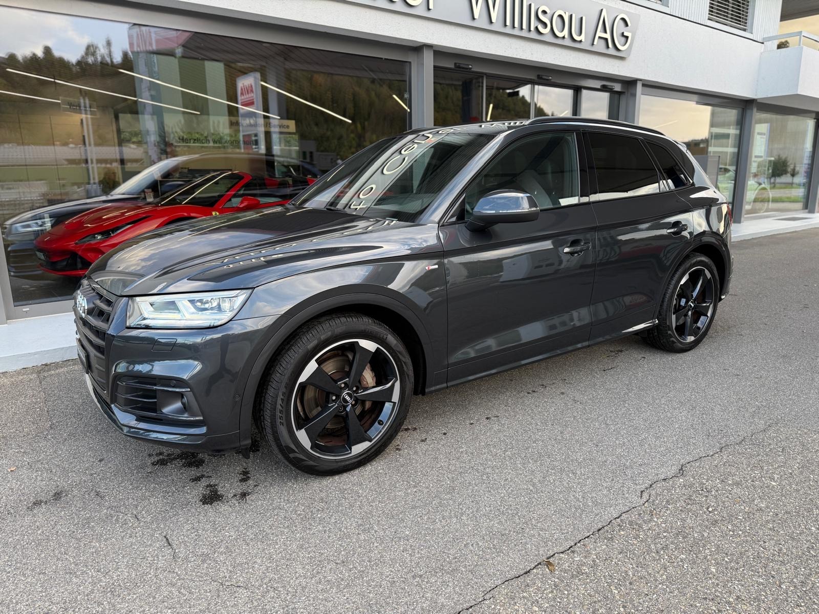 AUDI Q5 40 TDI sport quattro S-tronic-image-4
