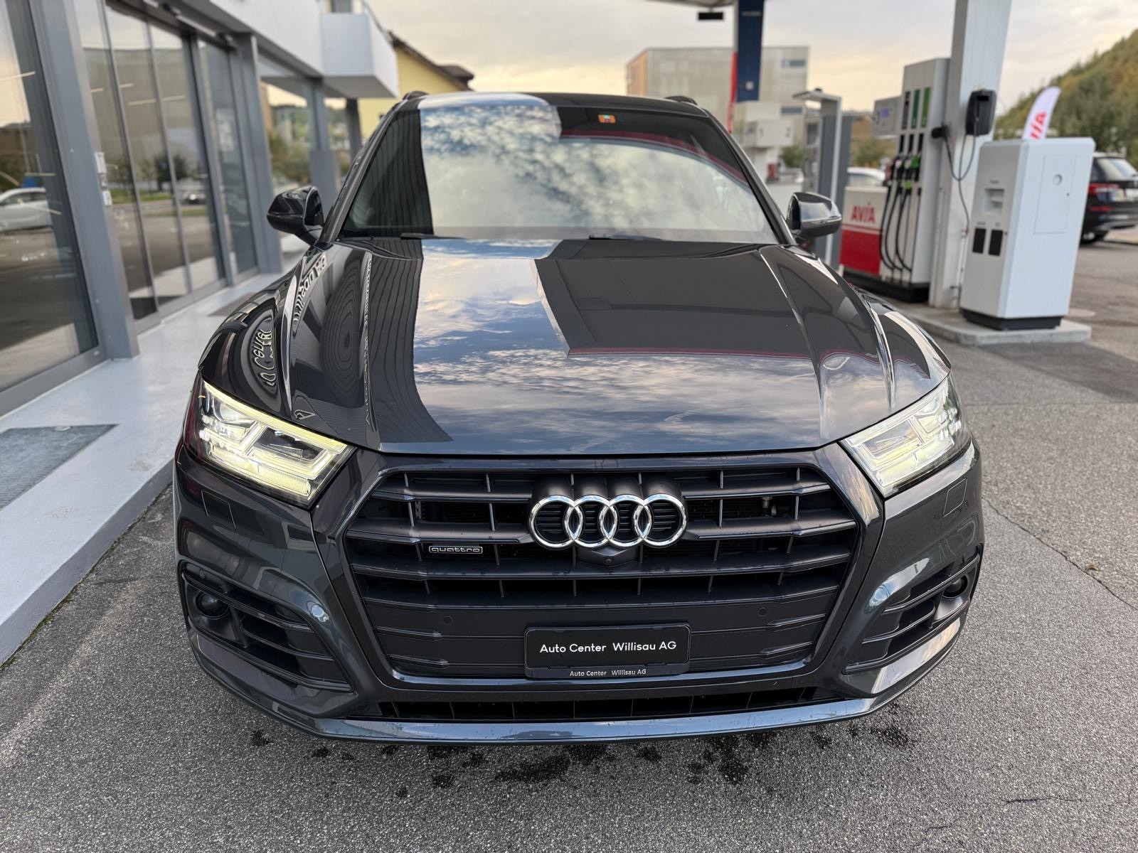 AUDI Q5 40 TDI sport quattro S-tronic-image-1
