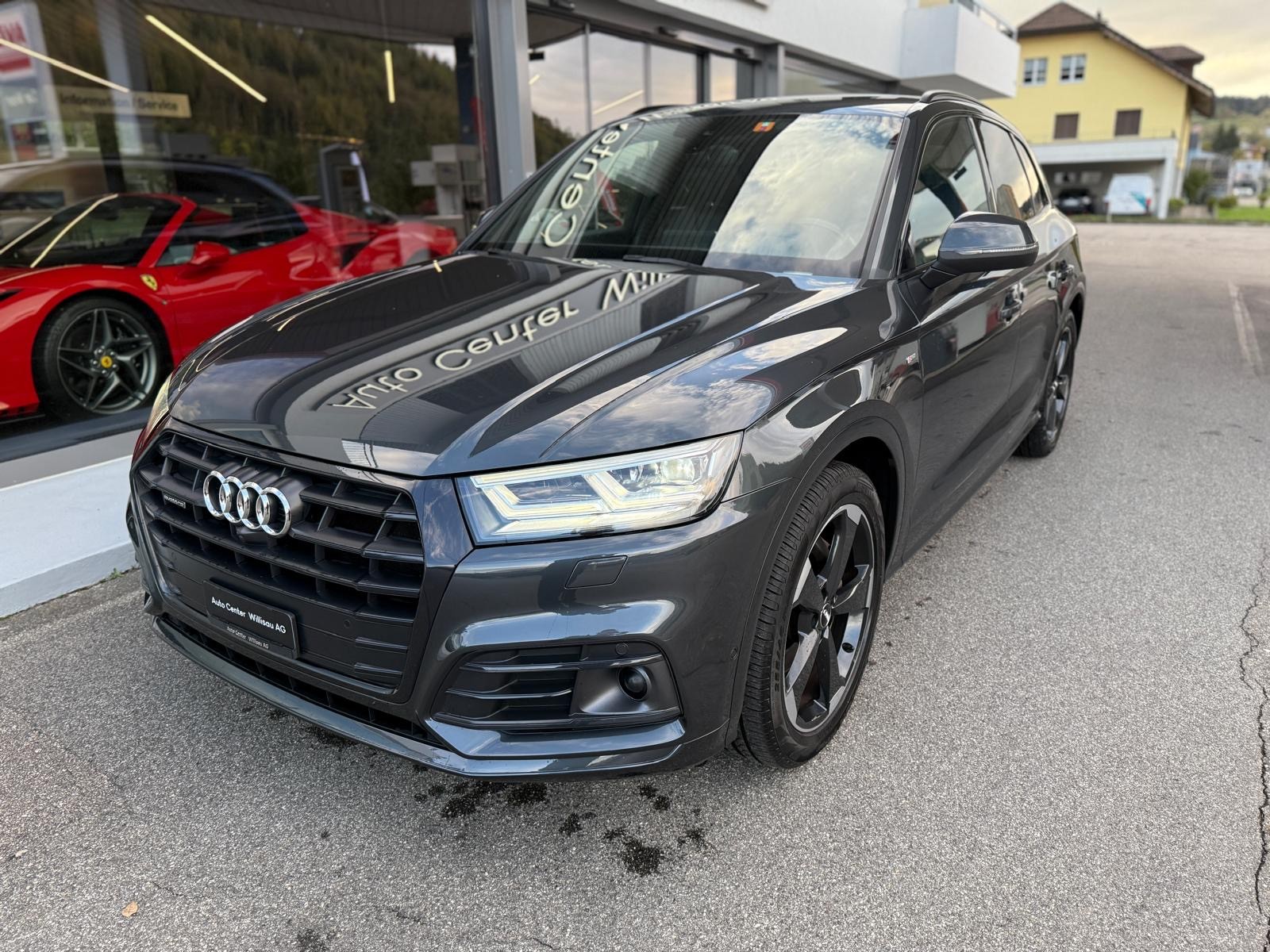 AUDI Q5 40 TDI sport quattro S-tronic-image-2