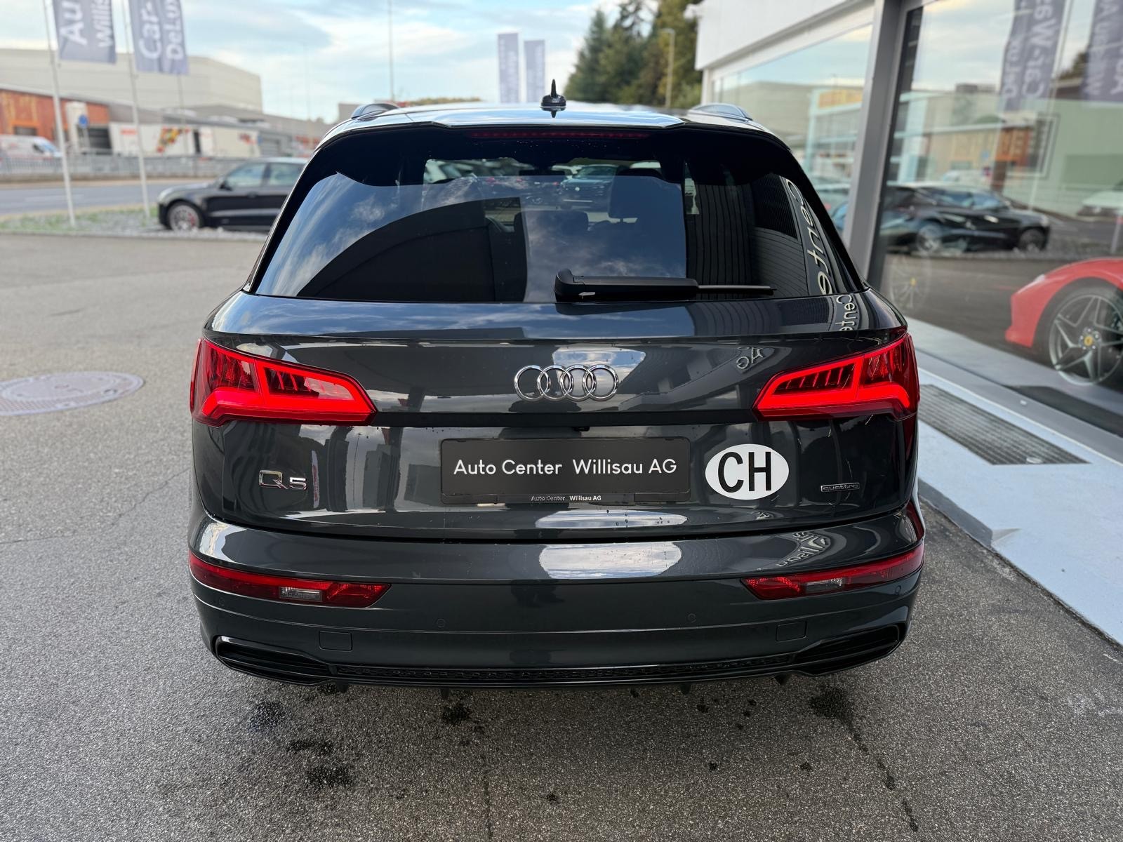 AUDI Q5 40 TDI sport quattro S-tronic-image-9