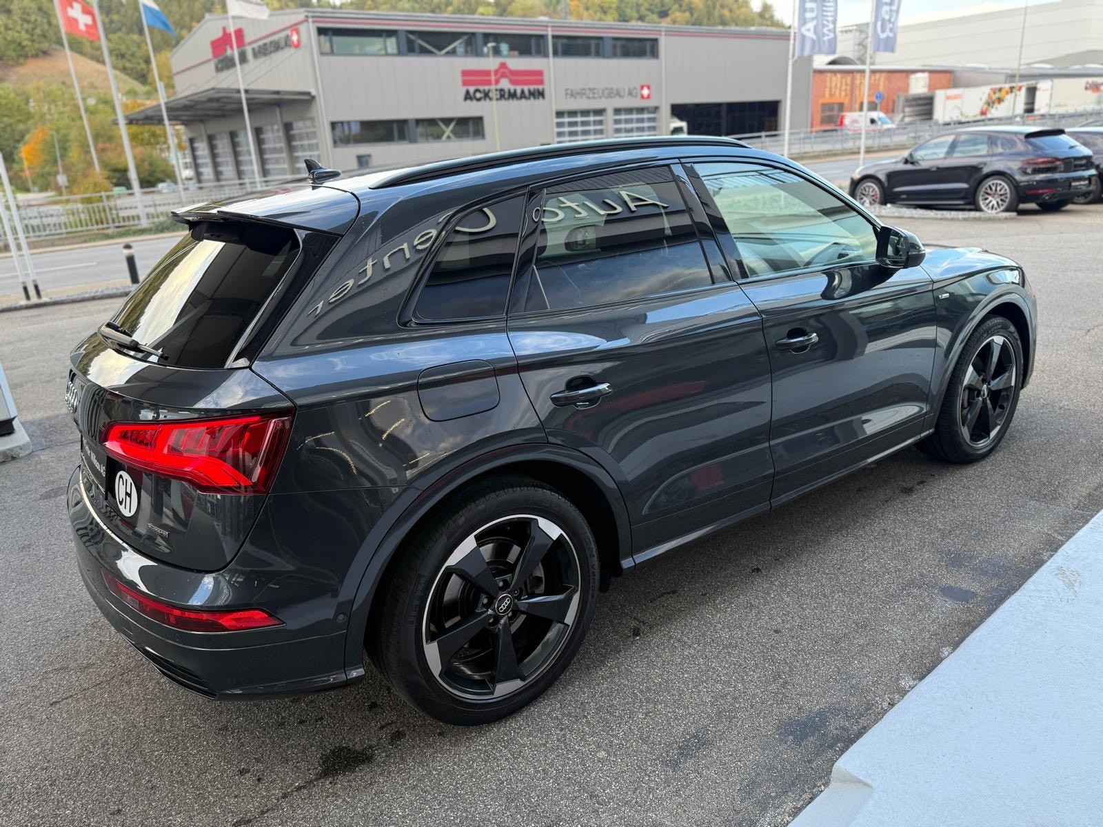 AUDI Q5 40 TDI sport quattro S-tronic-image-11