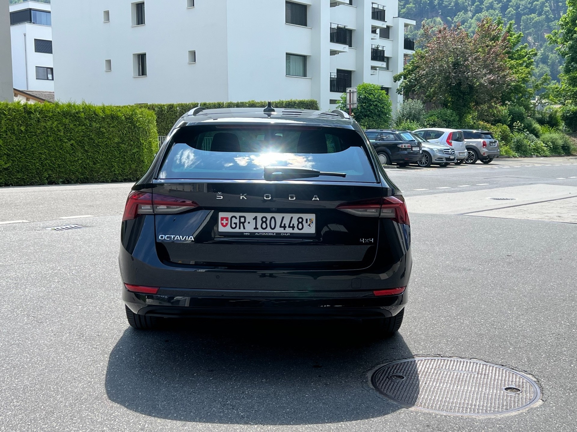 SKODA Octavia Combi 2.0 TDI DSG Style 4x4-image-3
