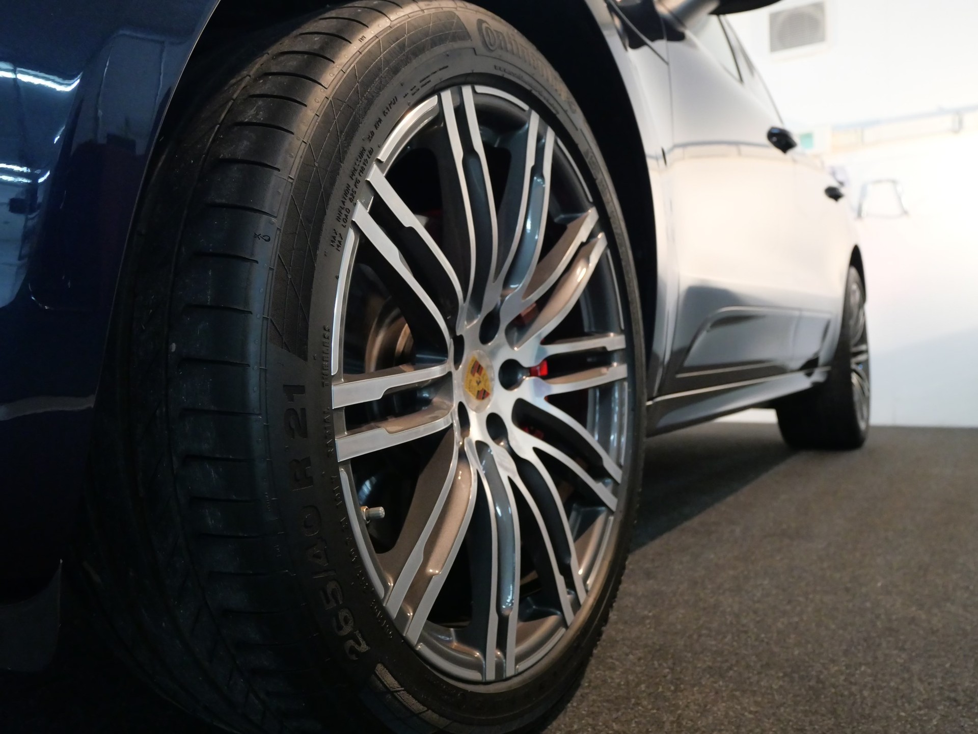 PORSCHE Macan Turbo PDK-image-15