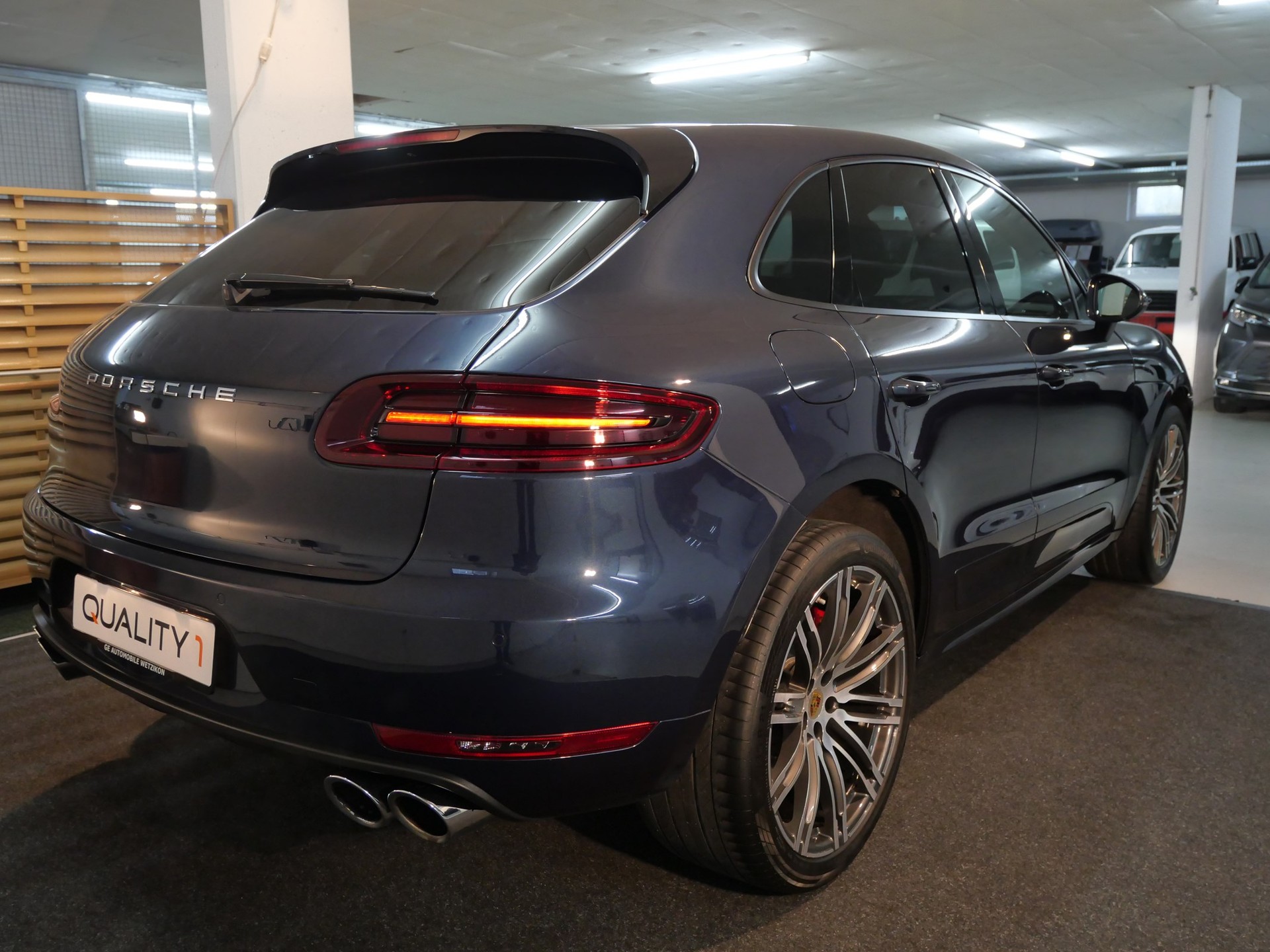 PORSCHE Macan Turbo PDK-image-6