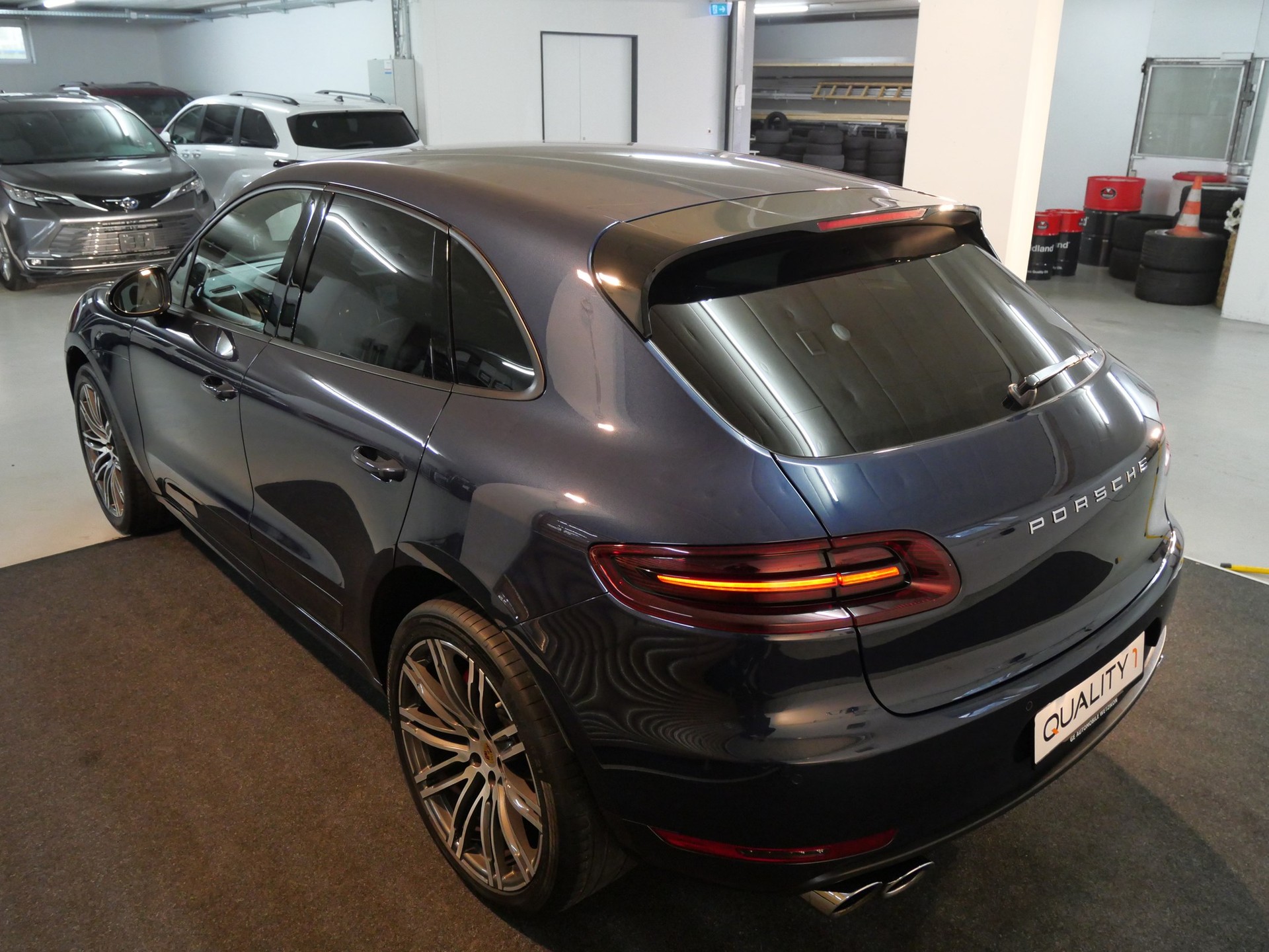 PORSCHE Macan Turbo PDK-image-12