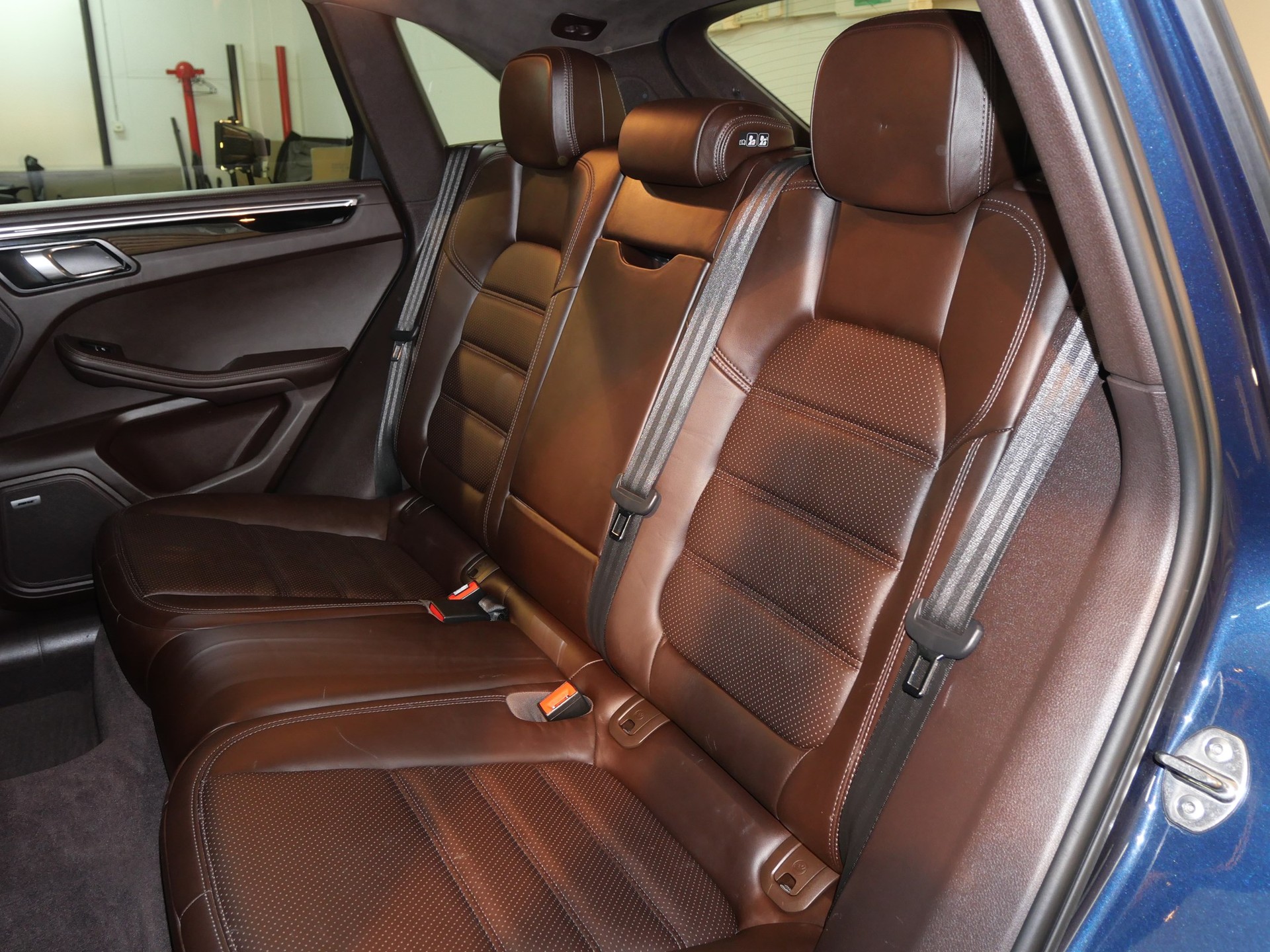 PORSCHE Macan Turbo PDK-image-23