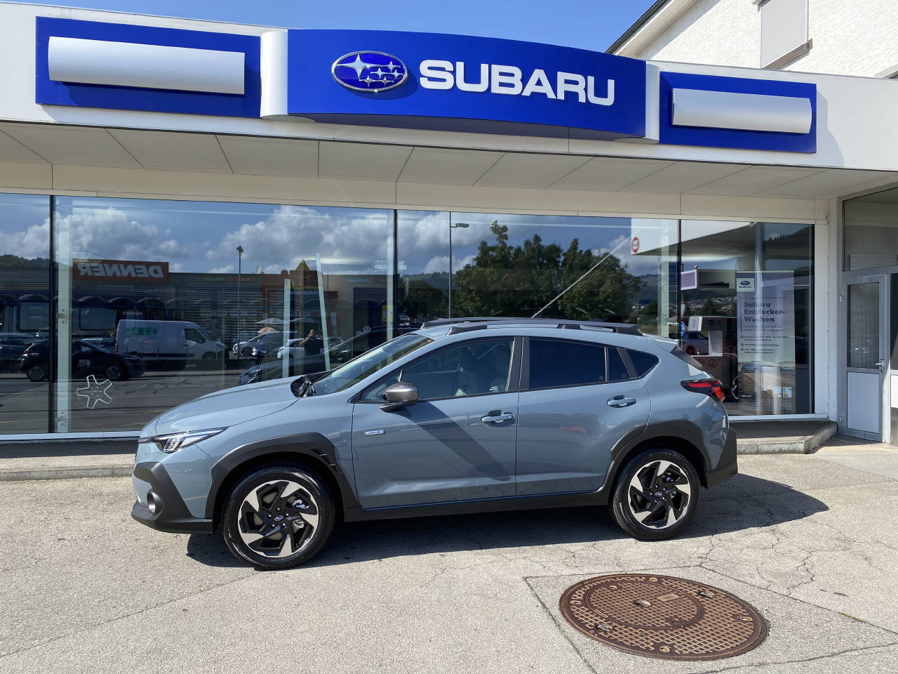 SUBARU Crosstrek 2.0i e-Boxer Swiss Plus-image-0