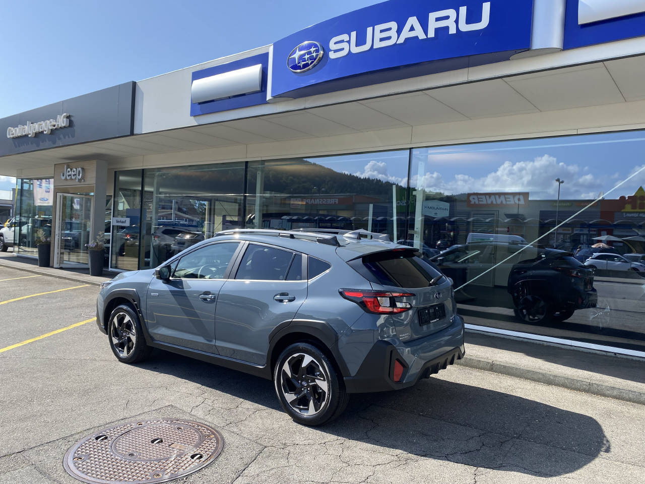 SUBARU Crosstrek 2.0i e-Boxer Swiss Plus-image-3