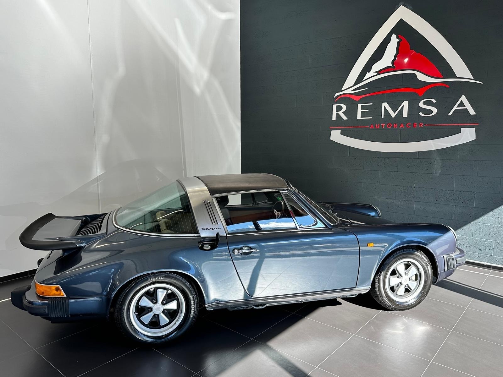 PORSCHE 911 S 2.4 Targa Trappe d'huile abaissée-image-4