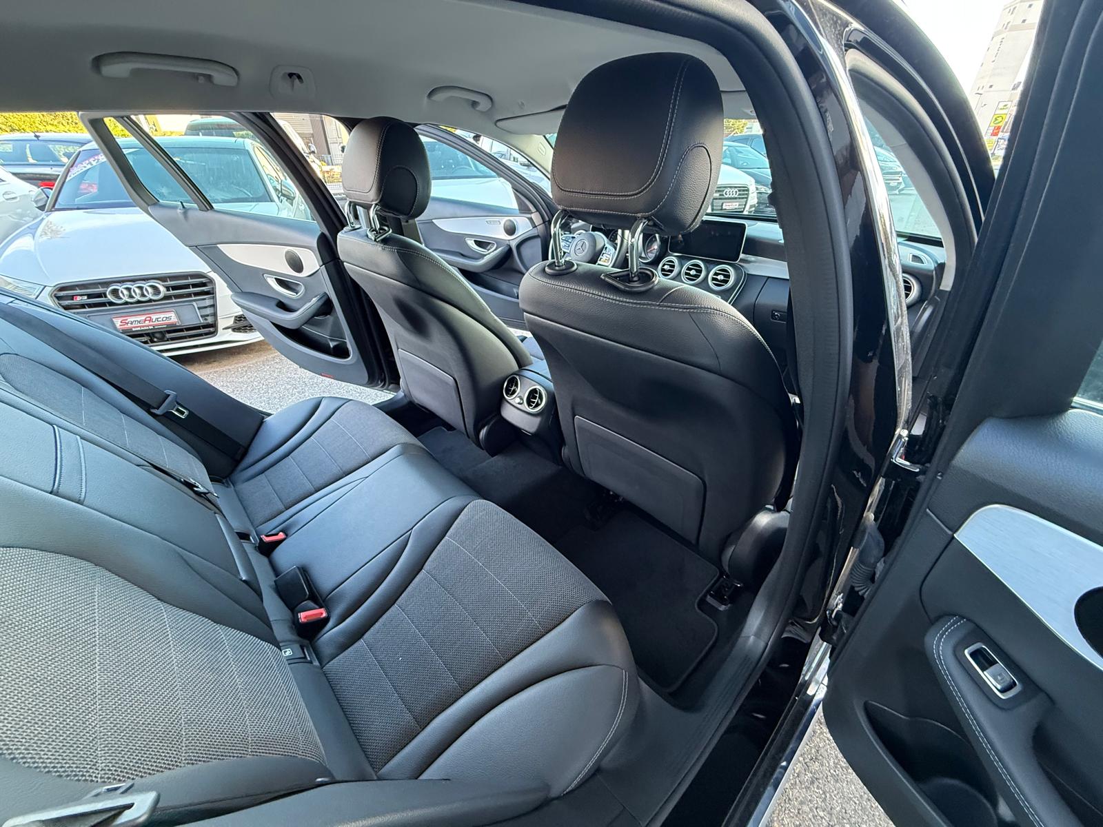 MERCEDES-BENZ C 220-image-10