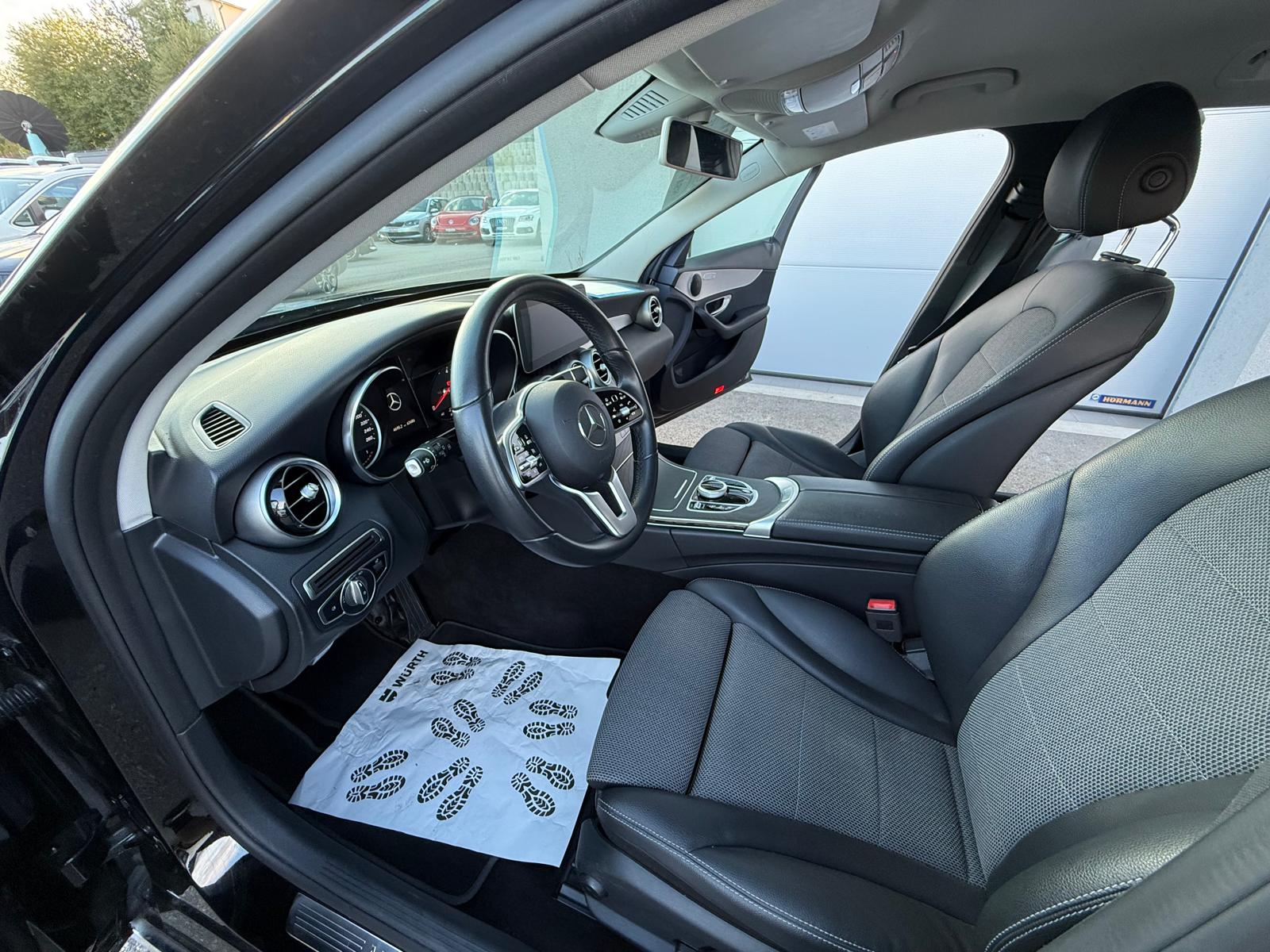MERCEDES-BENZ C 220-image-6