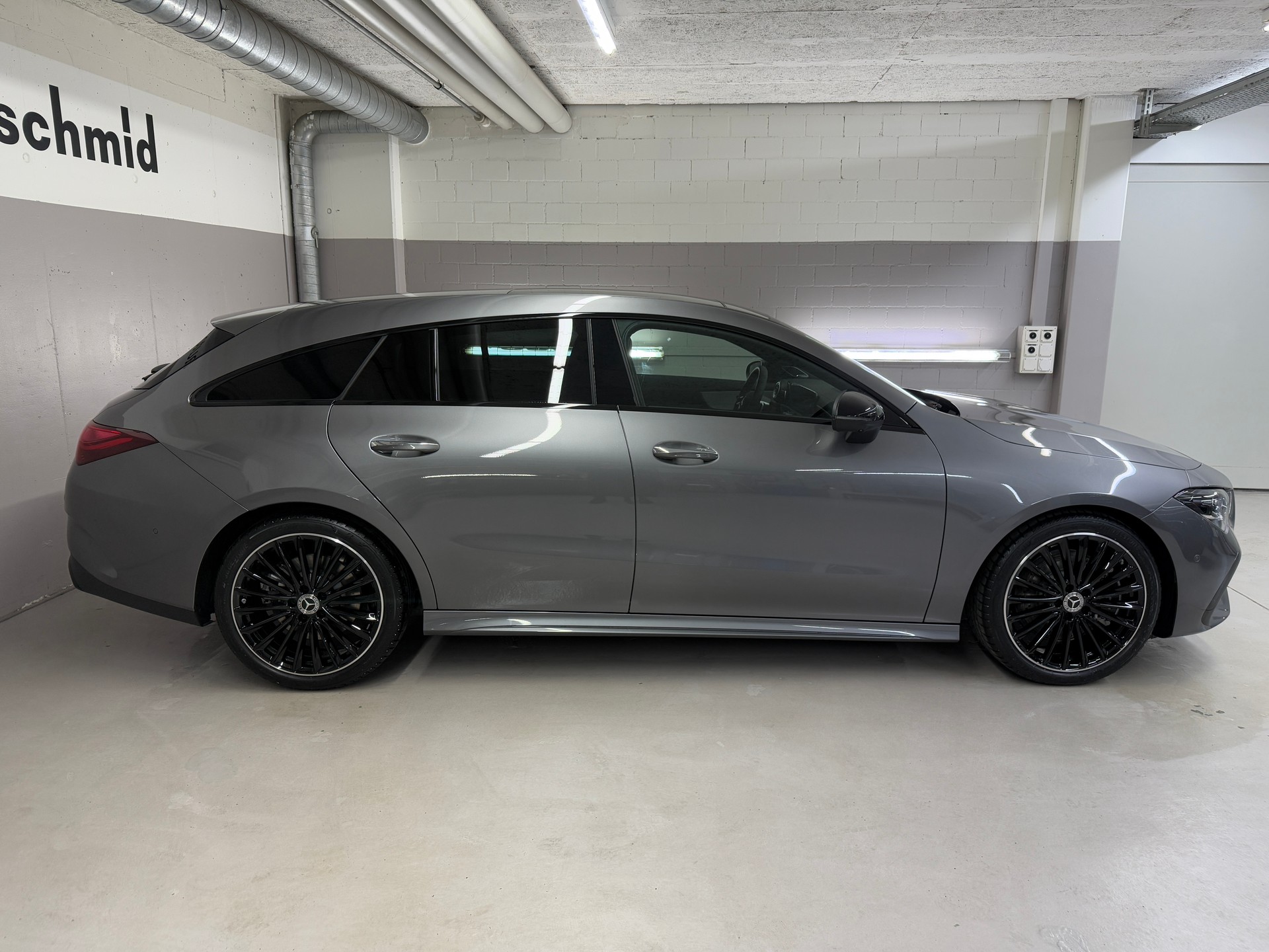 MERCEDES-BENZ CLA 250 4MATIC Shooting Brake-image-2