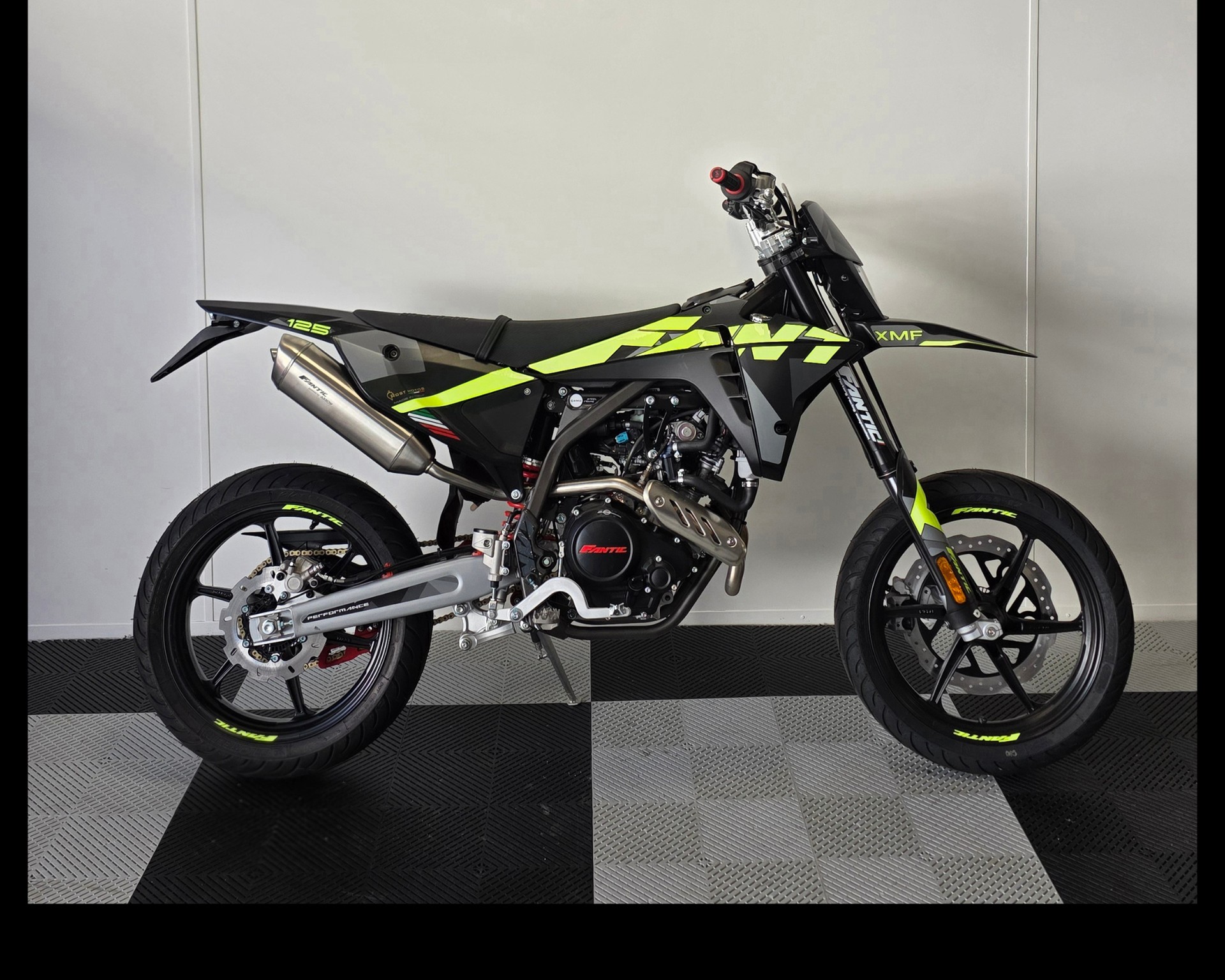 FANTIC XMF 125-image-2