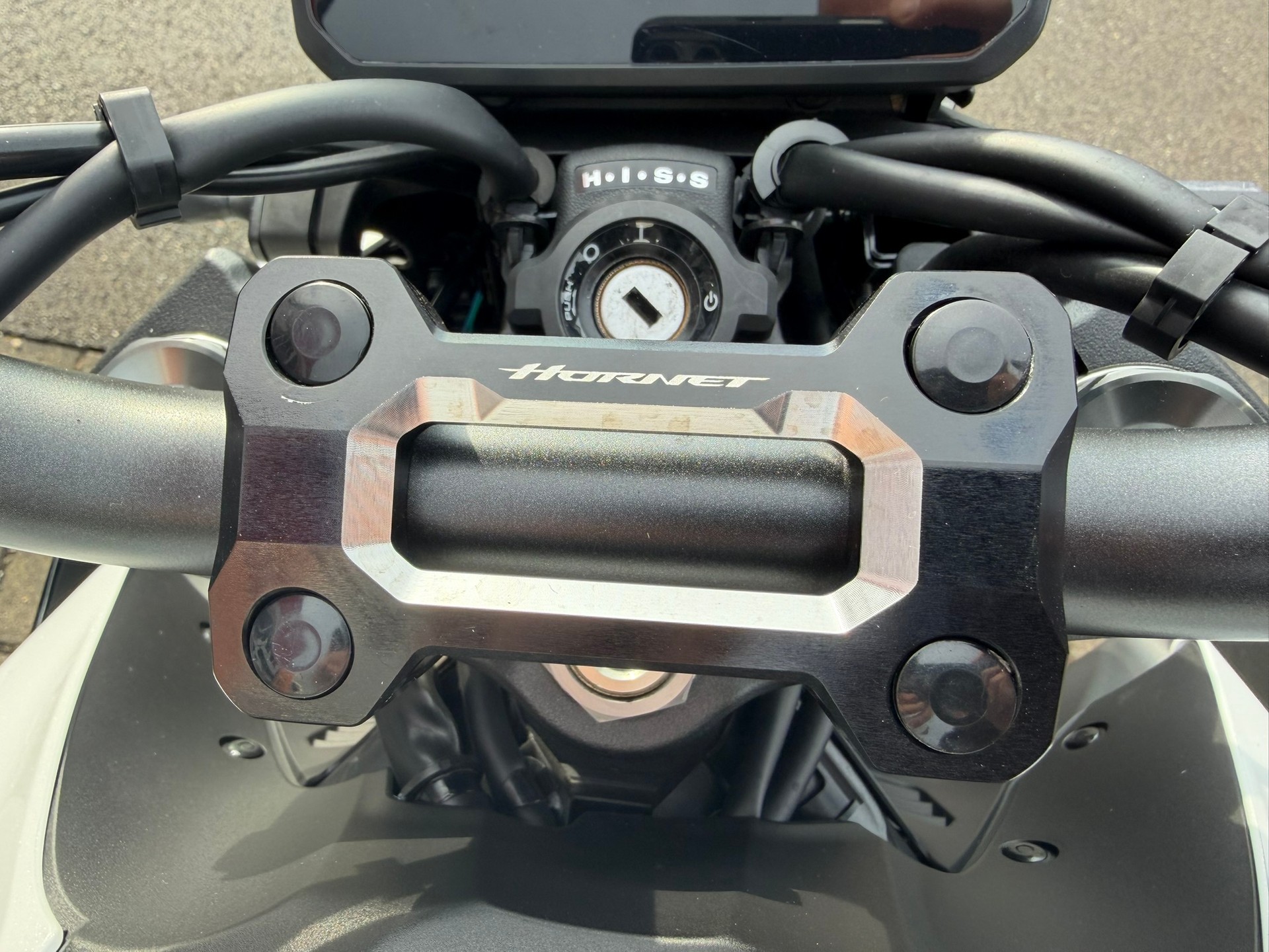 HONDA HORNET 1000-showroom-element-3