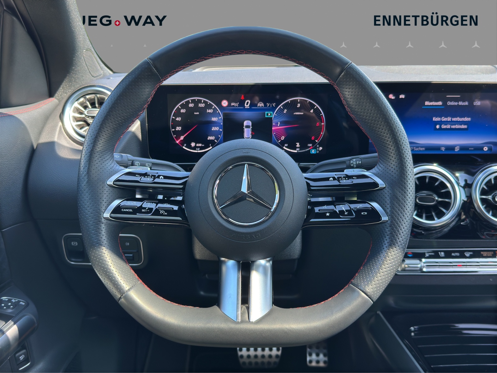 MERCEDES-BENZ GLA 220d 4Matic 8G-DCT-image-9