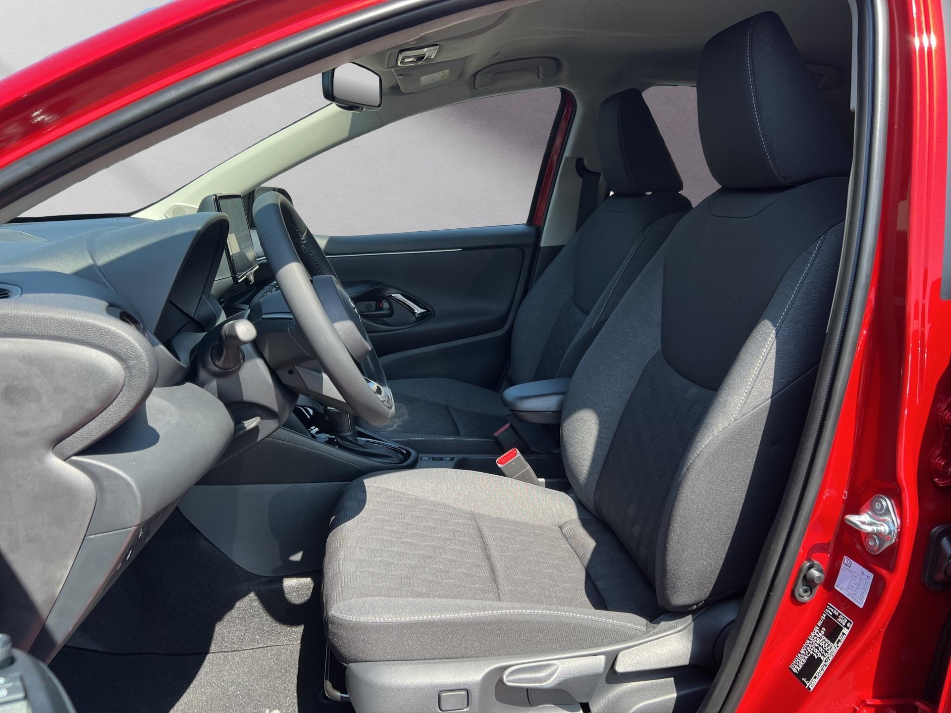 TOYOTA Yaris 1.5 VVT-i HSD Trend-image-7