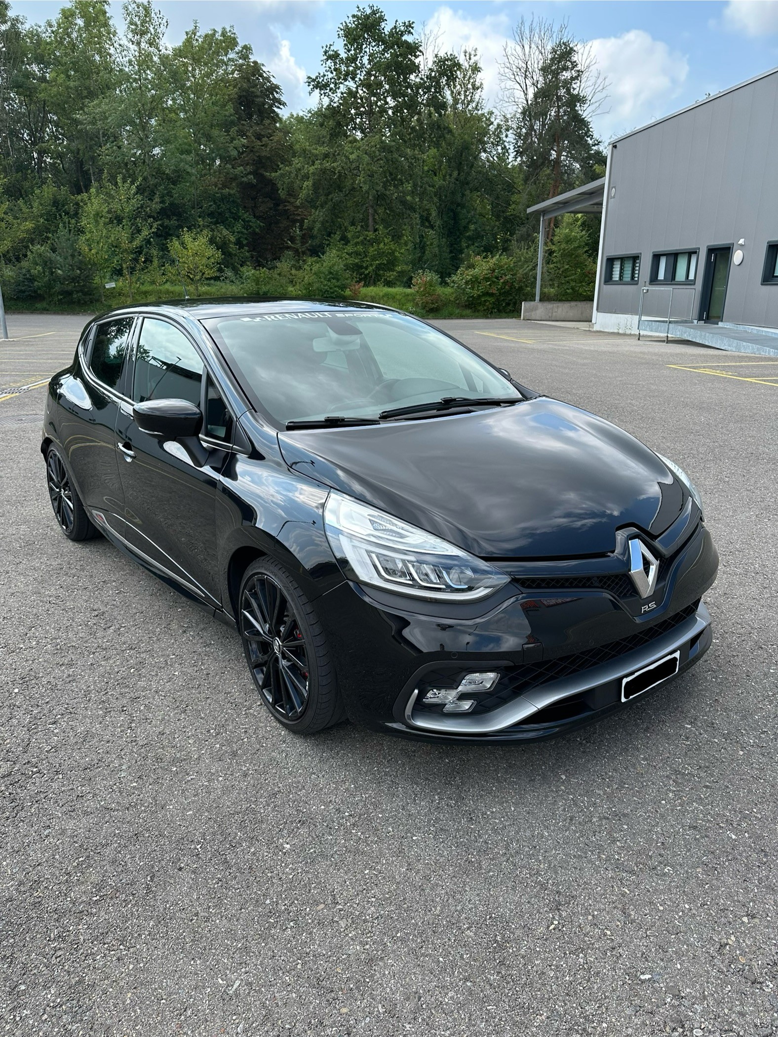 RENAULT Clio 1.6 T RS 220 Trophy EDC-image-1