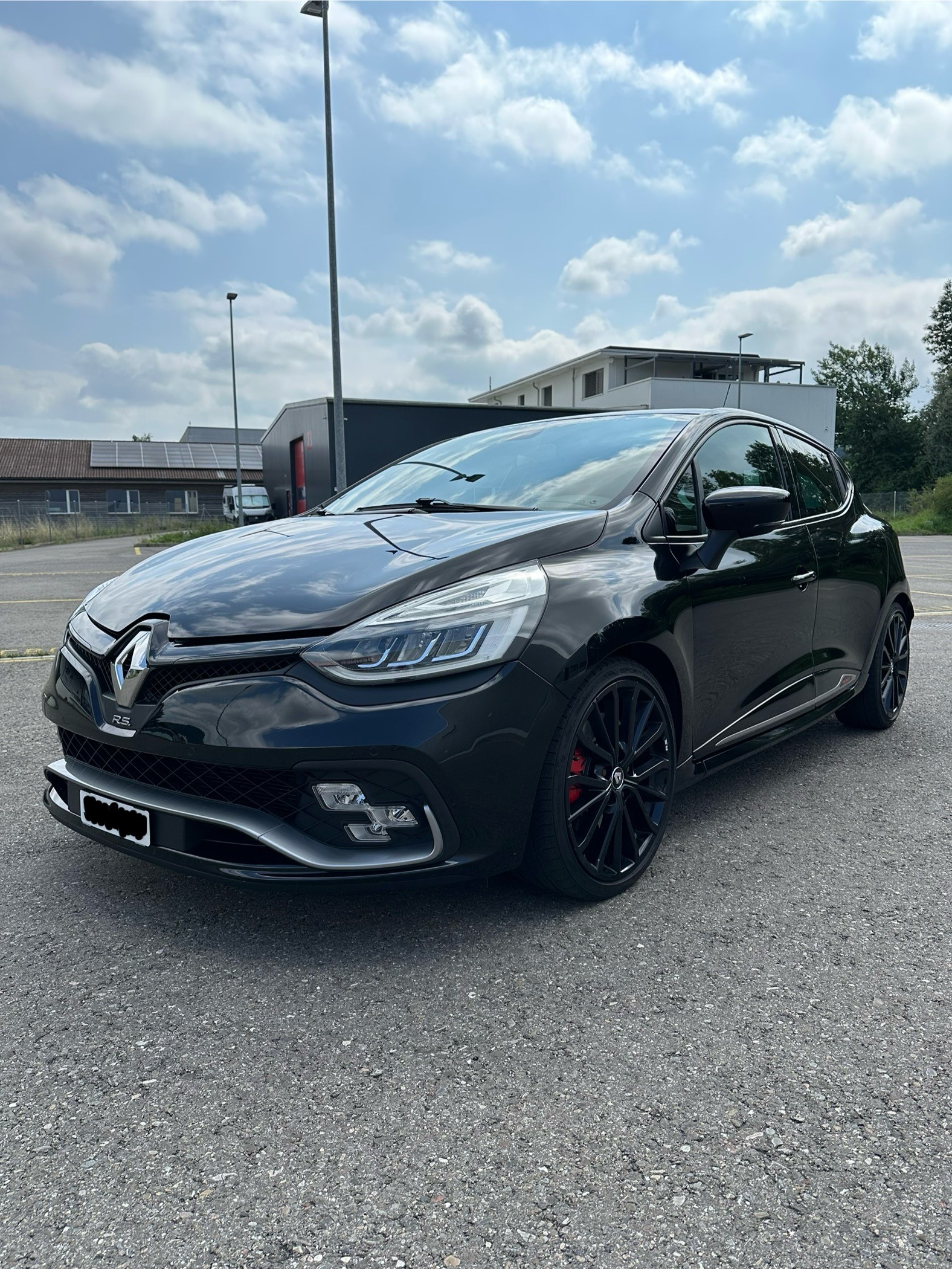 RENAULT Clio 1.6 T RS 220 Trophy EDC-image-0