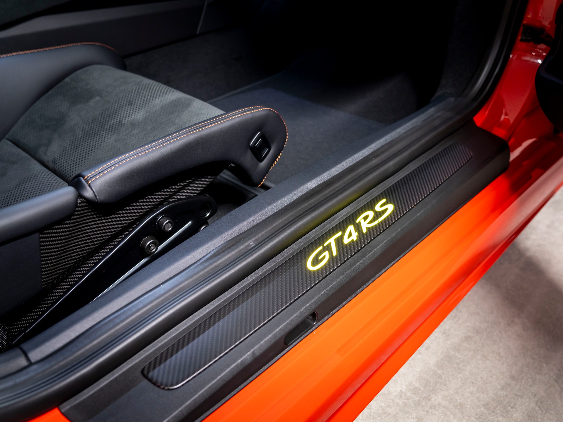 PORSCHE 718 Cayman GT4 RS PDK-image-22