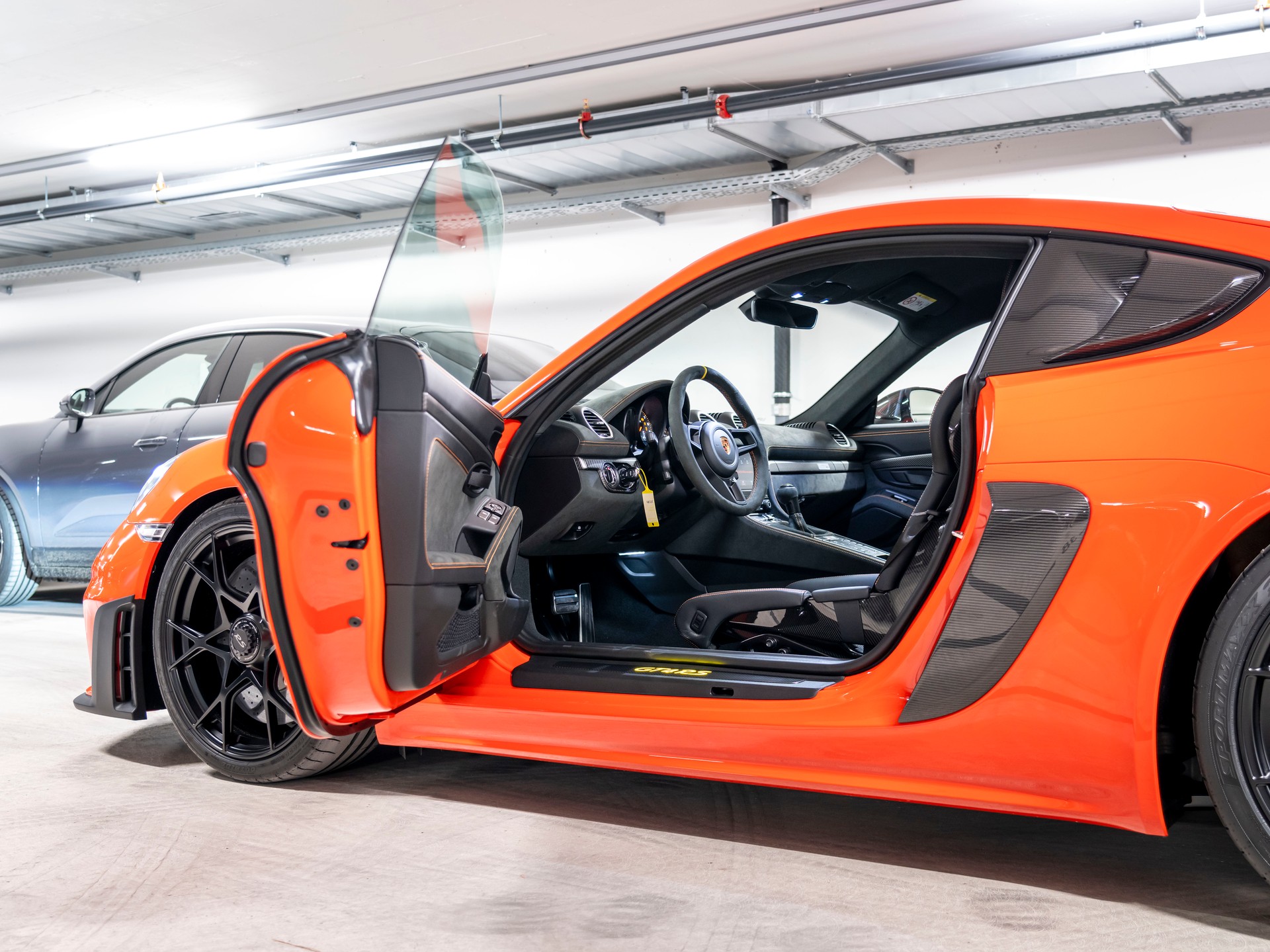 PORSCHE 718 Cayman GT4 RS PDK-image-15