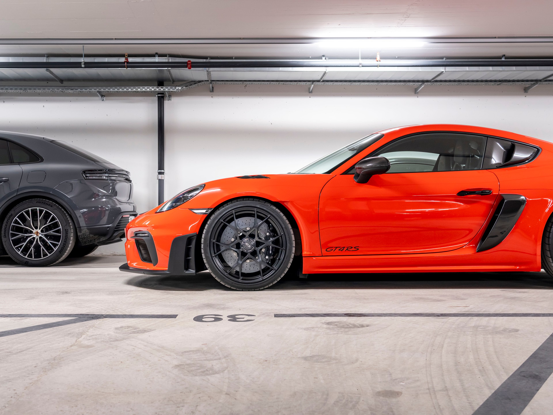 PORSCHE 718 Cayman GT4 RS PDK-image-5