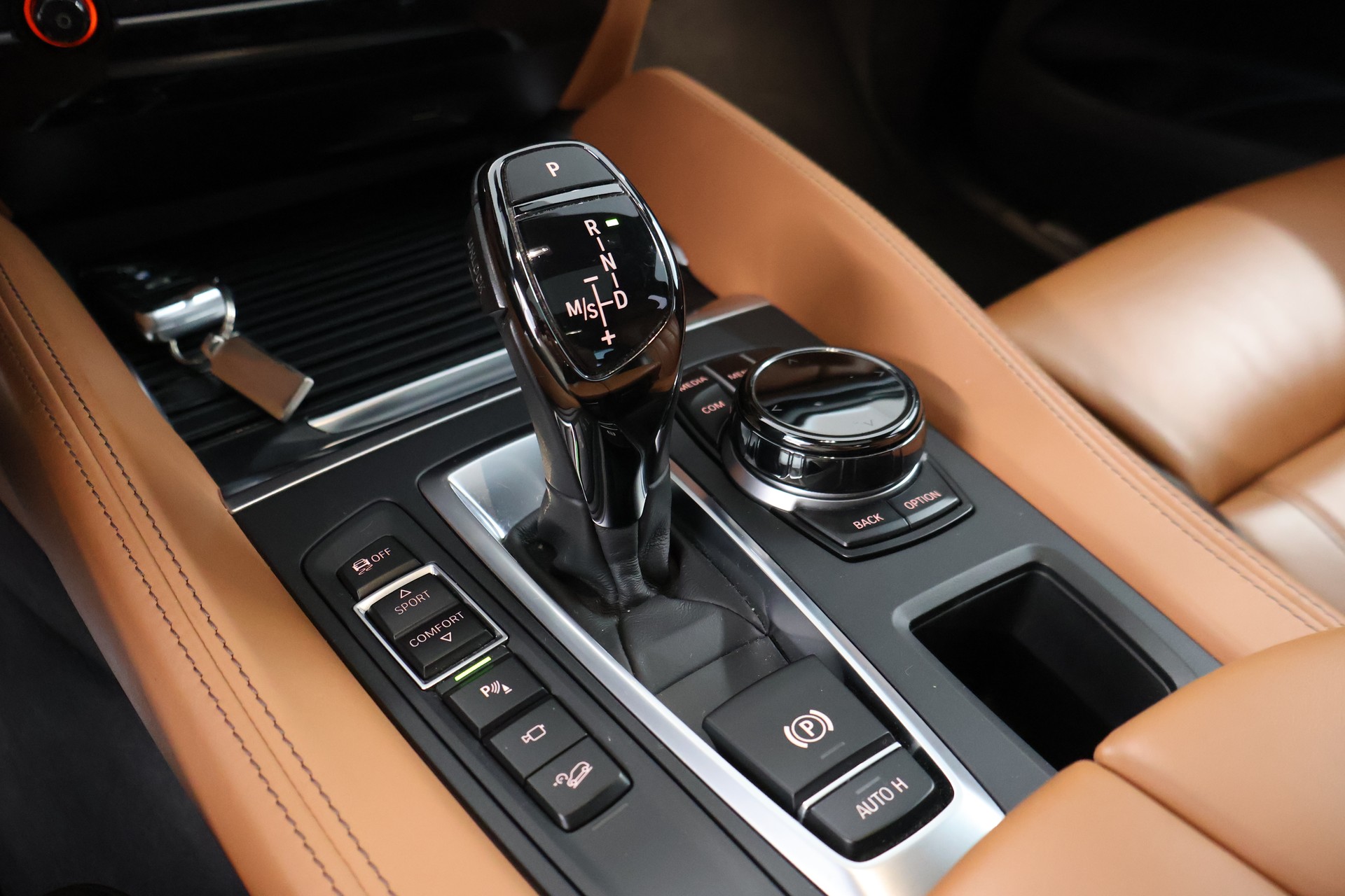 BMW X6 xDrive 40d Steptronic M Sport-image-27