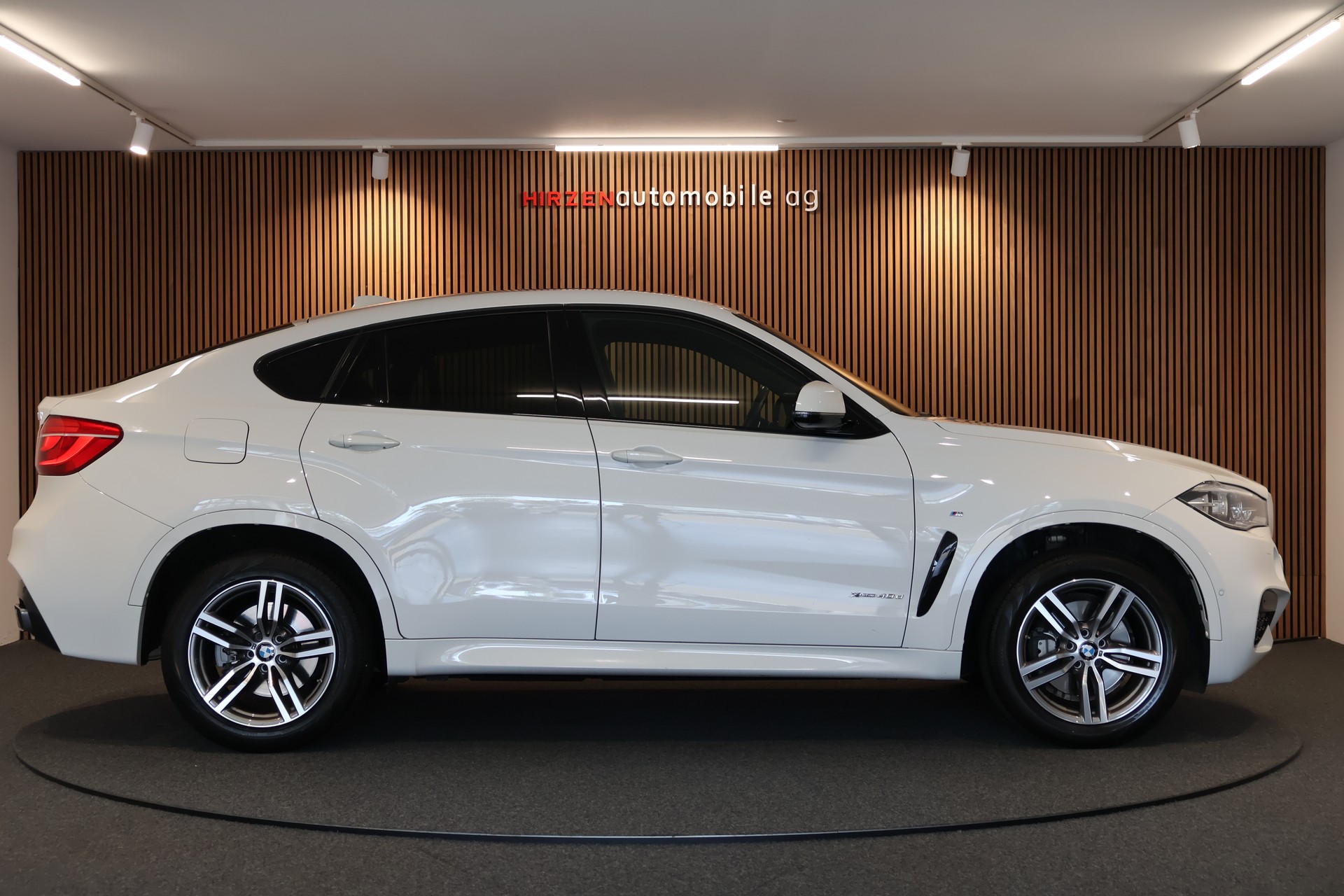 BMW X6 xDrive 40d Steptronic M Sport-image-5