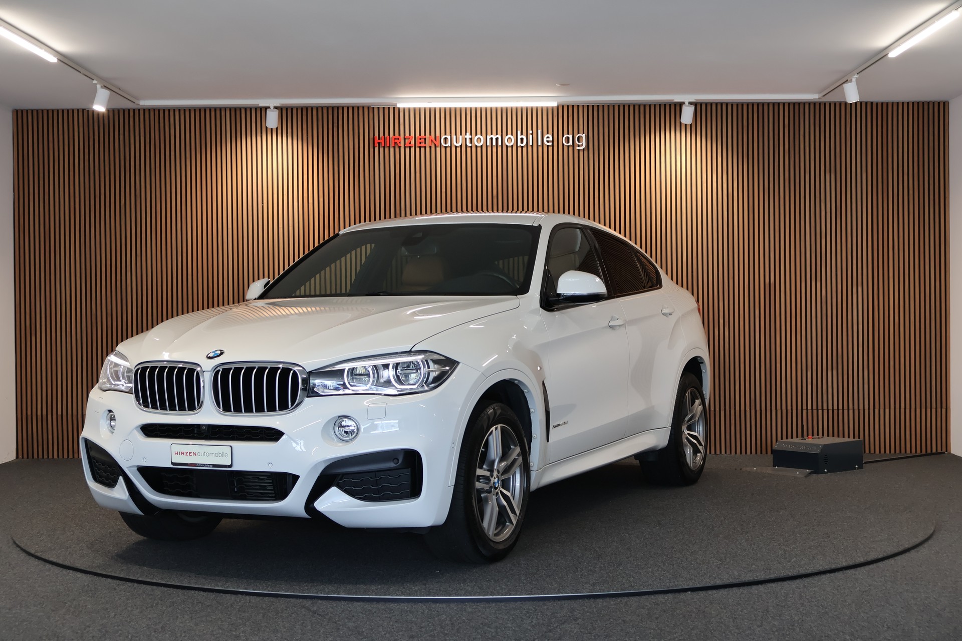 BMW X6 xDrive 40d Steptronic M Sport-image-0