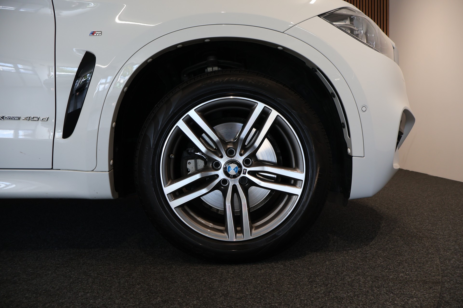BMW X6 xDrive 40d Steptronic M Sport-image-30