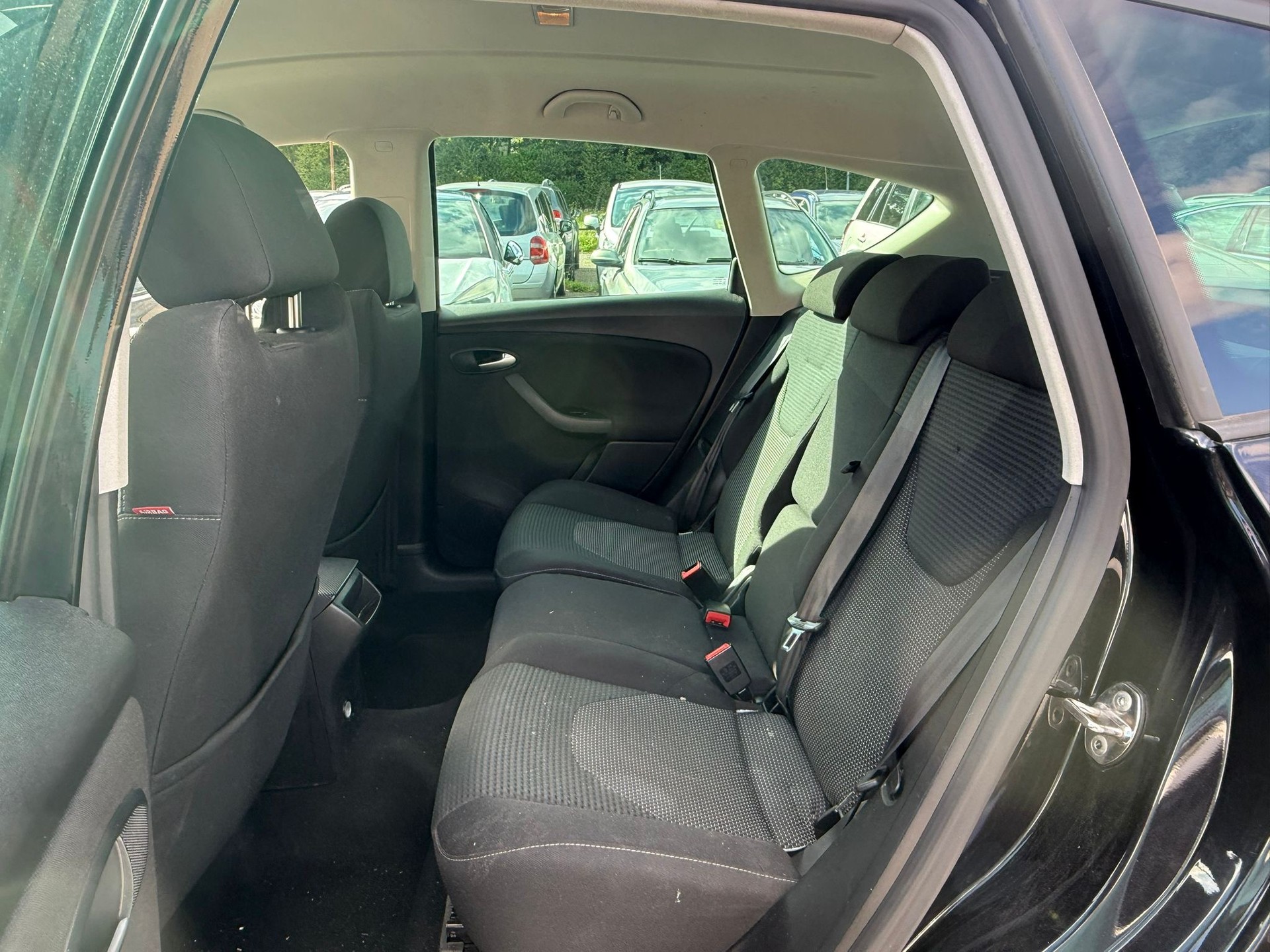 SEAT Altea XL 1.6 TDI Style DSG-image-8