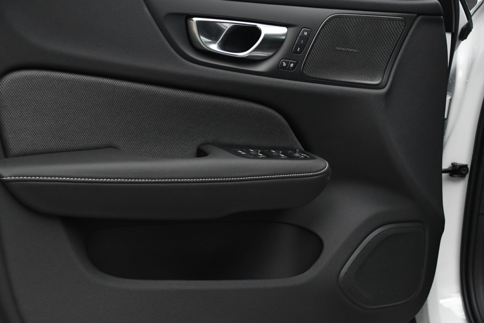 Image VOLVO V60 V60 2.0 T8 TE Ultra Dark eAWD