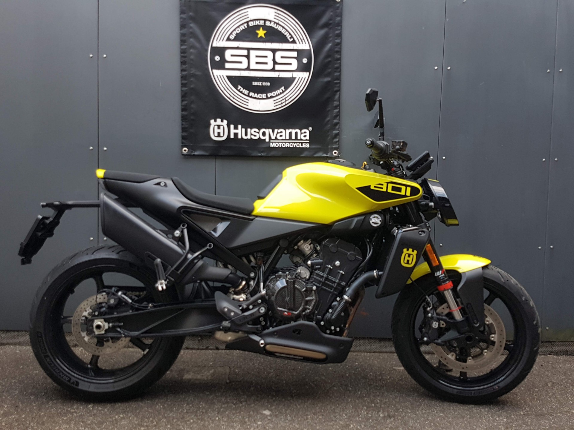 HUSQVARNA Vitpilen 801