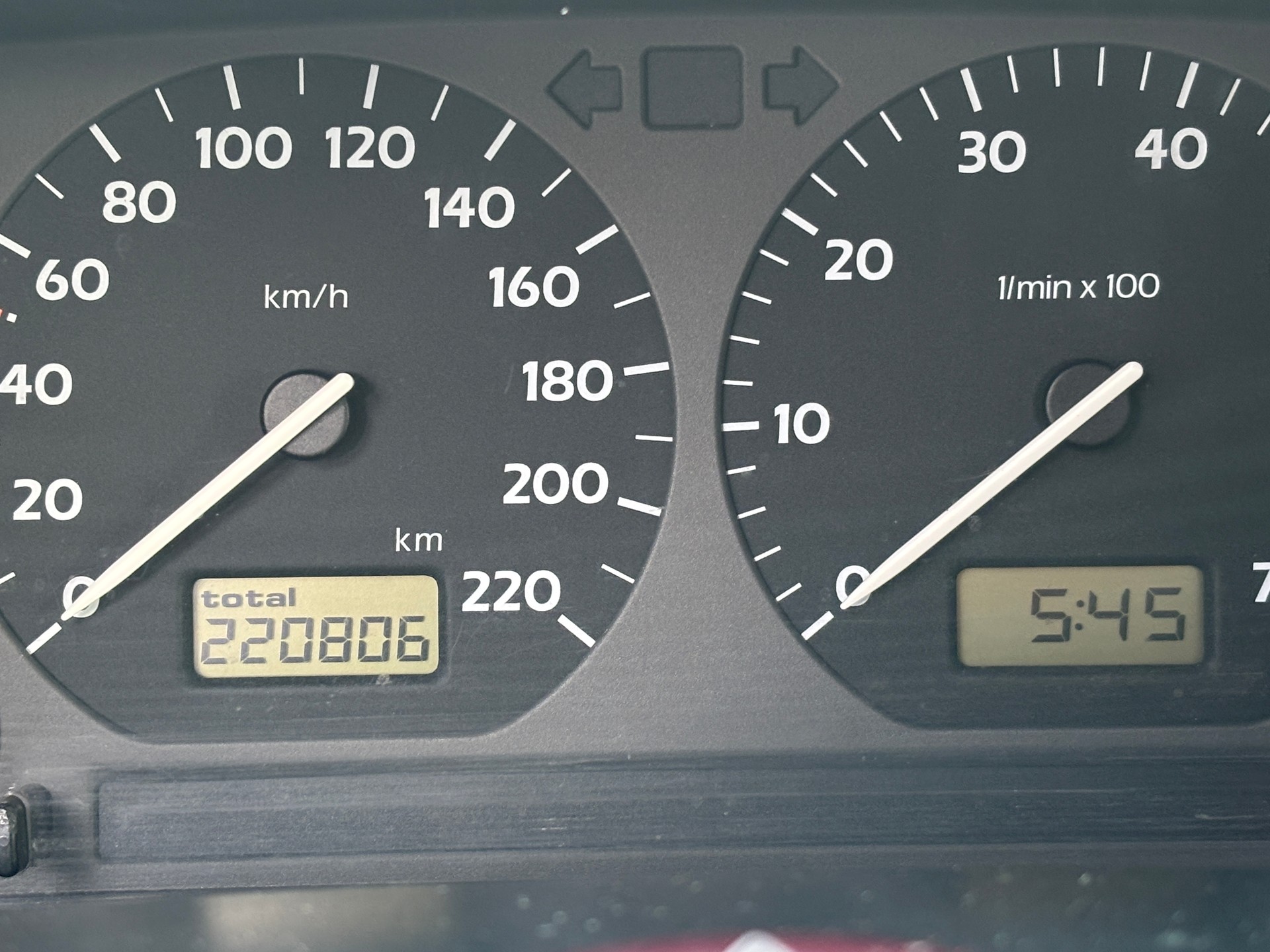 VW Vento 2000 GL Safety-image-10