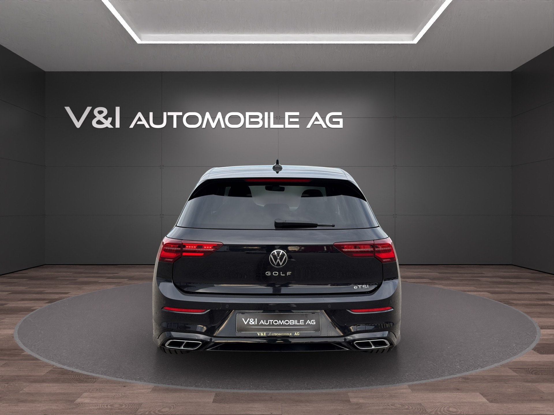 VW Golf 1.5 eTSI mHEV ACT R-Line DSG-image-4