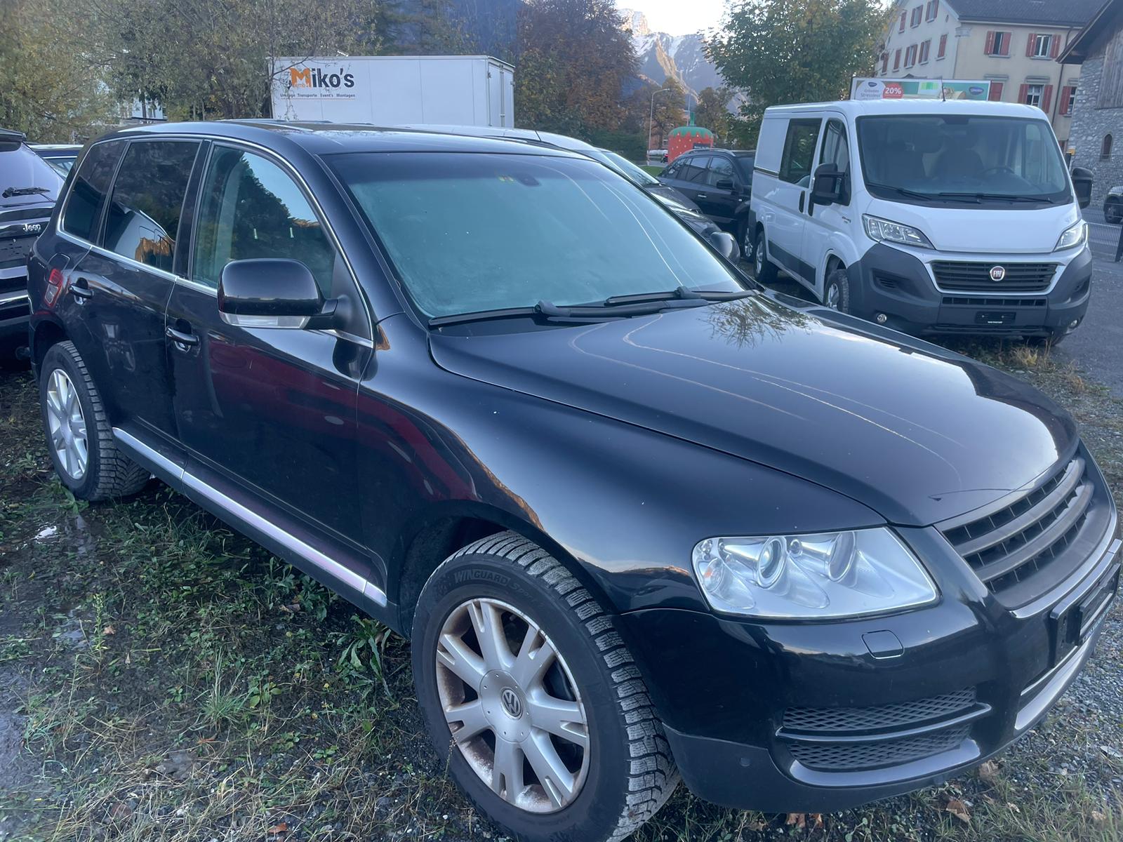 VW Touareg 4.2 V8 Automatic-image-12