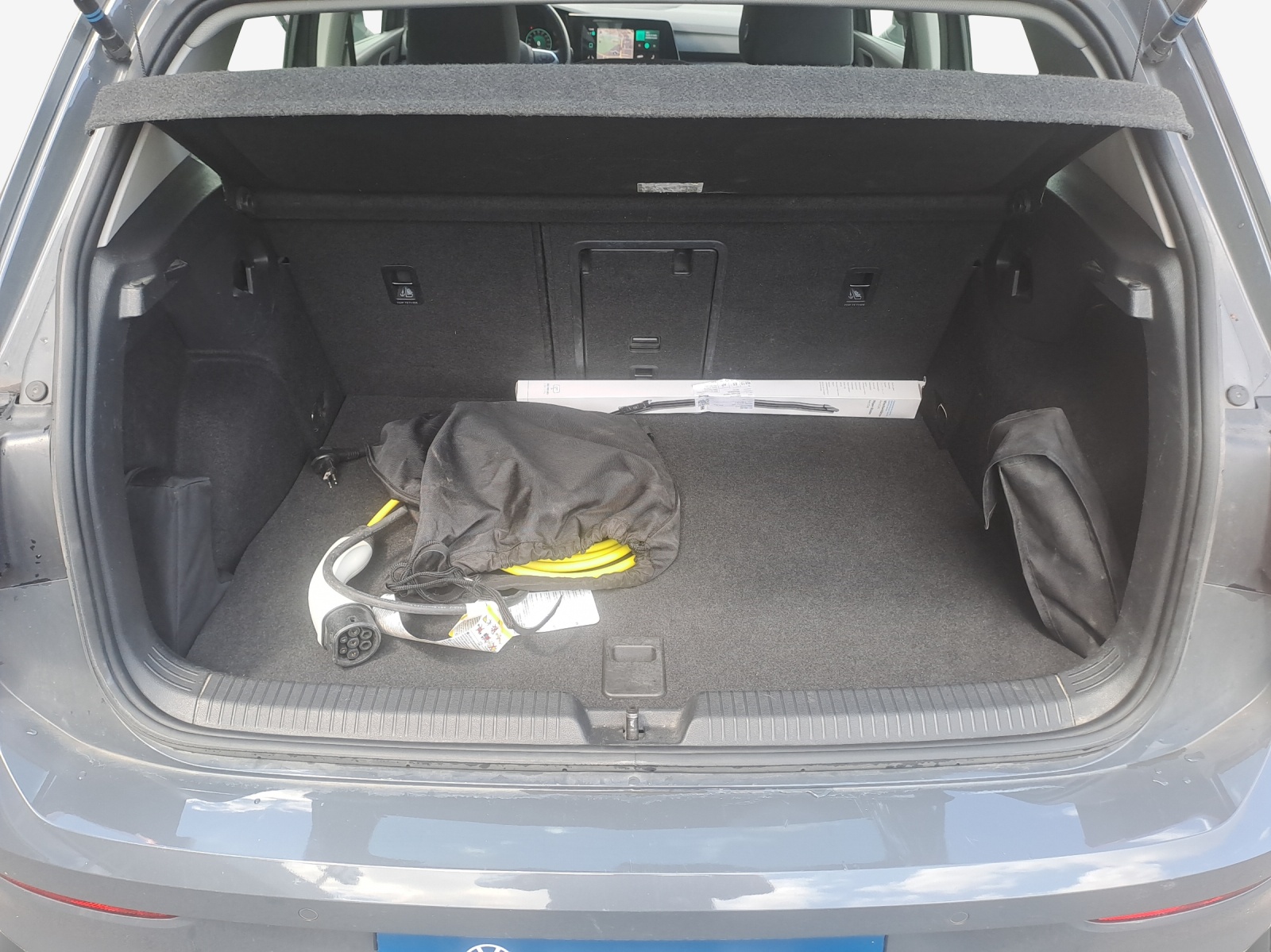 VW Golf 1.4 TSI PHEV Style-image-13