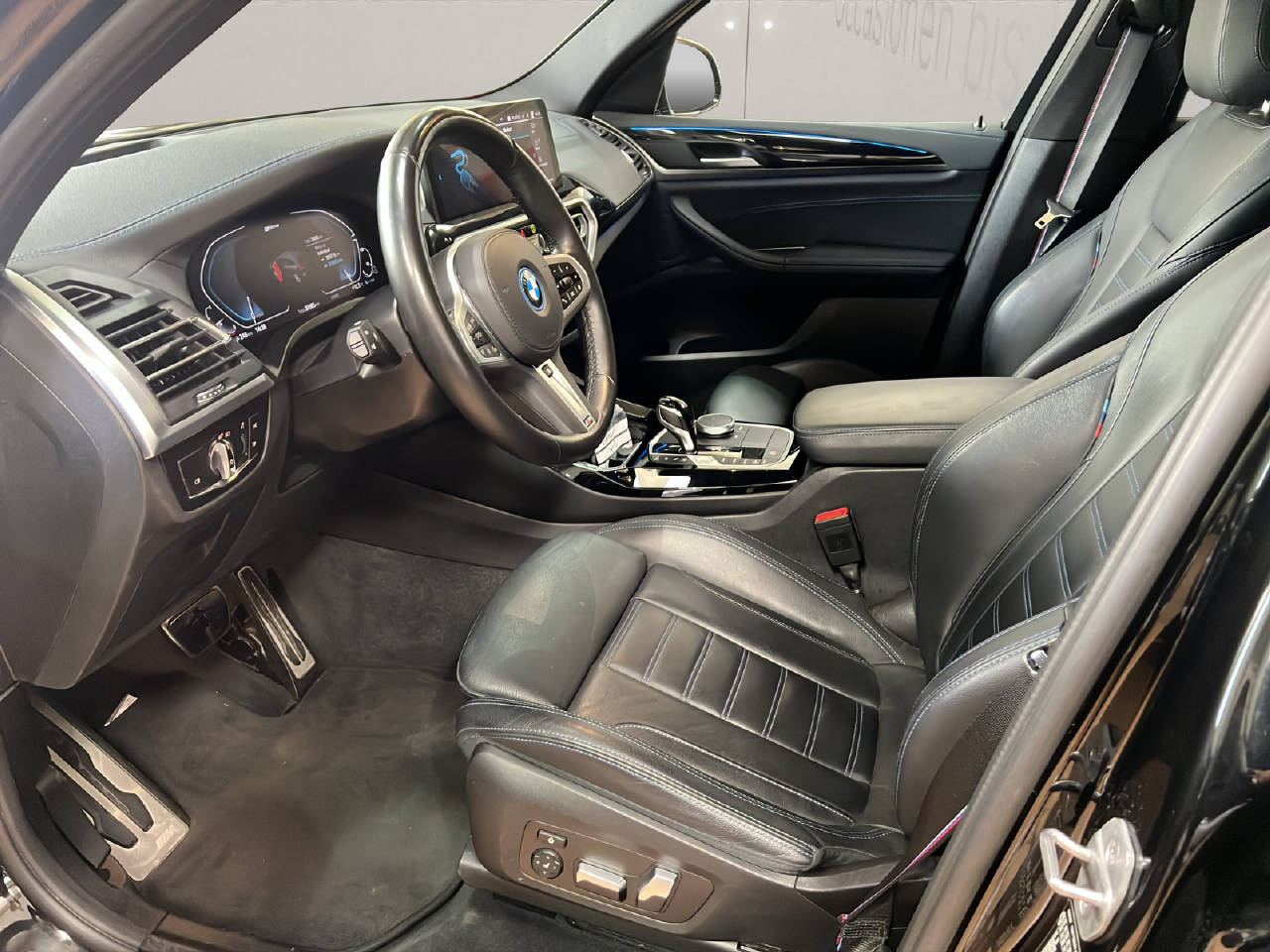 BMW X3 30e xDrive SAG M-Packet-image-10