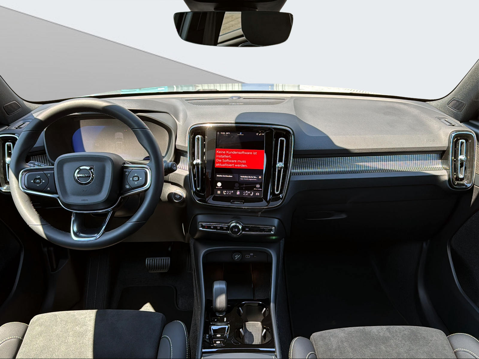 VOLVO XC40 2.0 B4 MH Black Edition-image-11