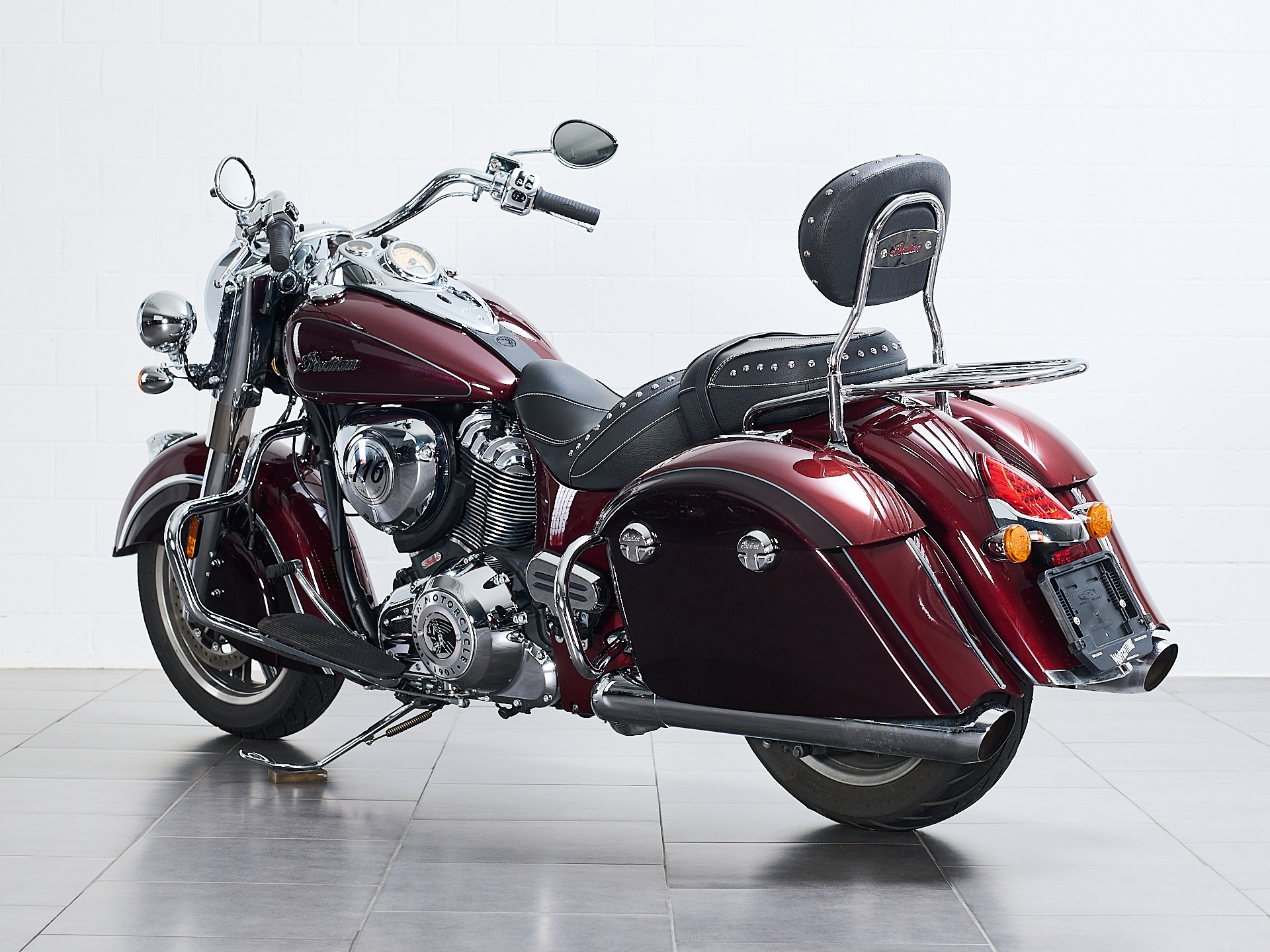 INDIAN Springfield-showroom-element-3