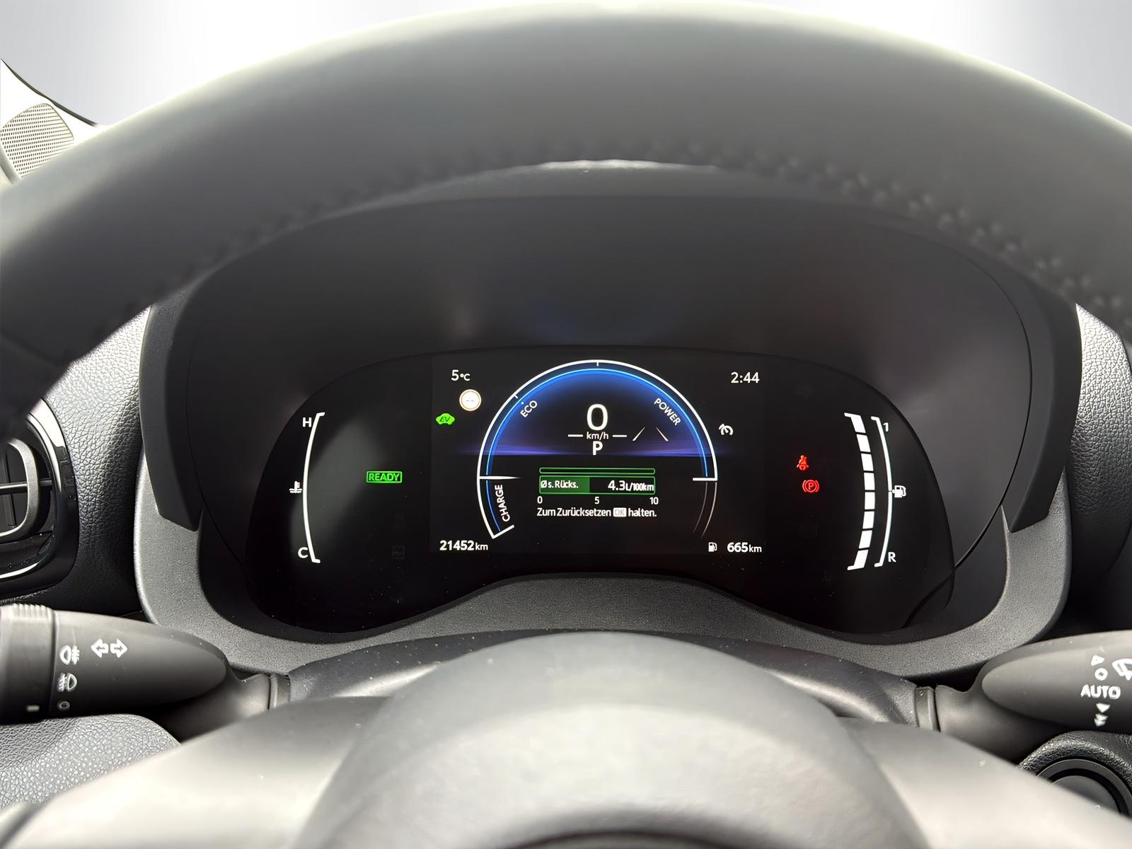 TOYOTA Yaris 1.5 VVT-i HSD Trend-image-9