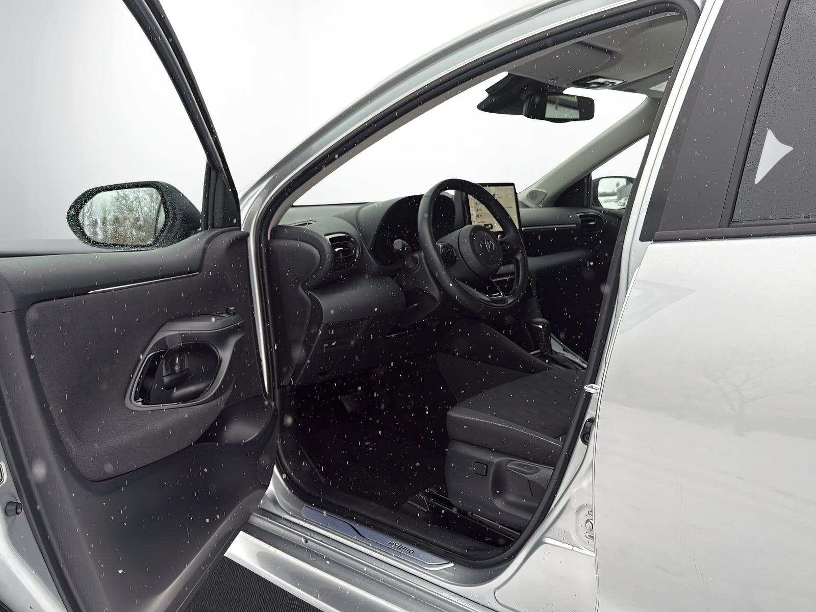 TOYOTA Yaris 1.5 VVT-i HSD Trend-image-6