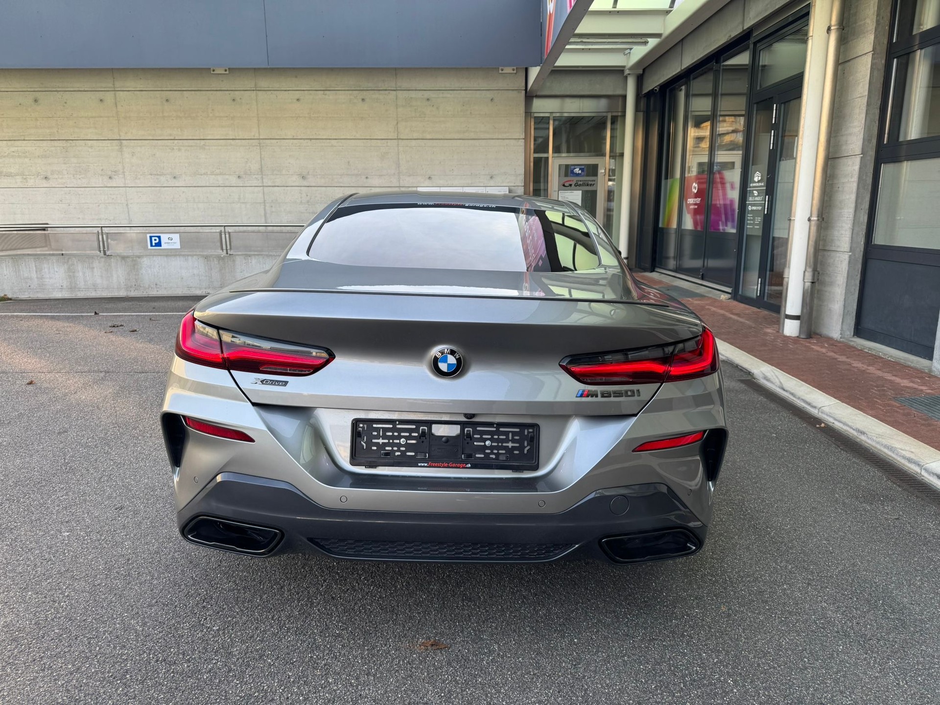 BMW M850i xDrive First Edition Steptronic-image-5