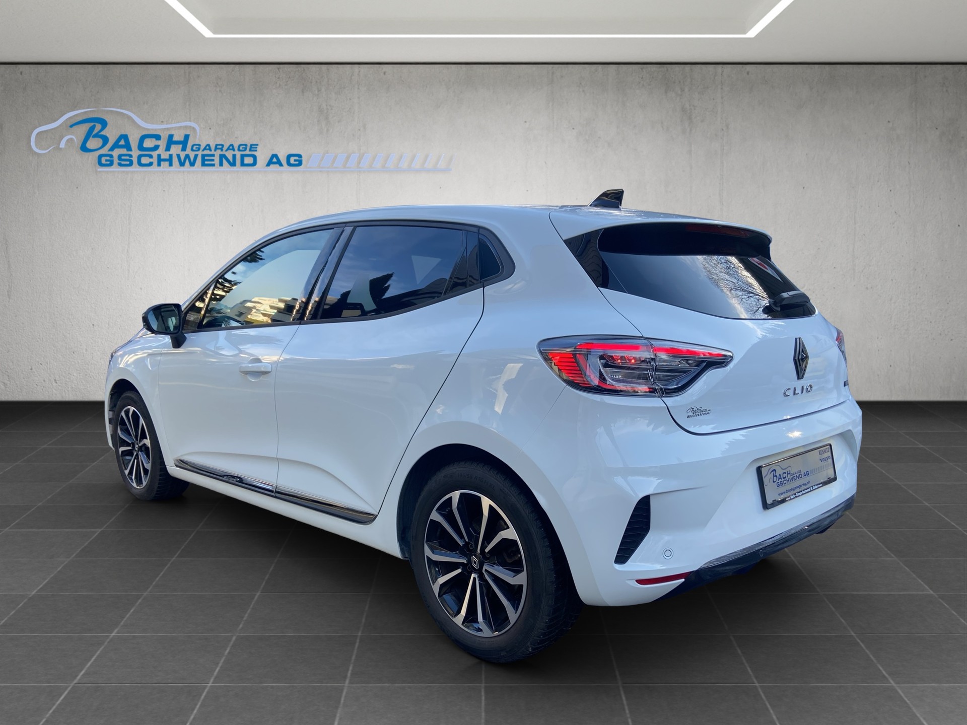 RENAULT Clio 1.6 E-Tech Techno-image-4