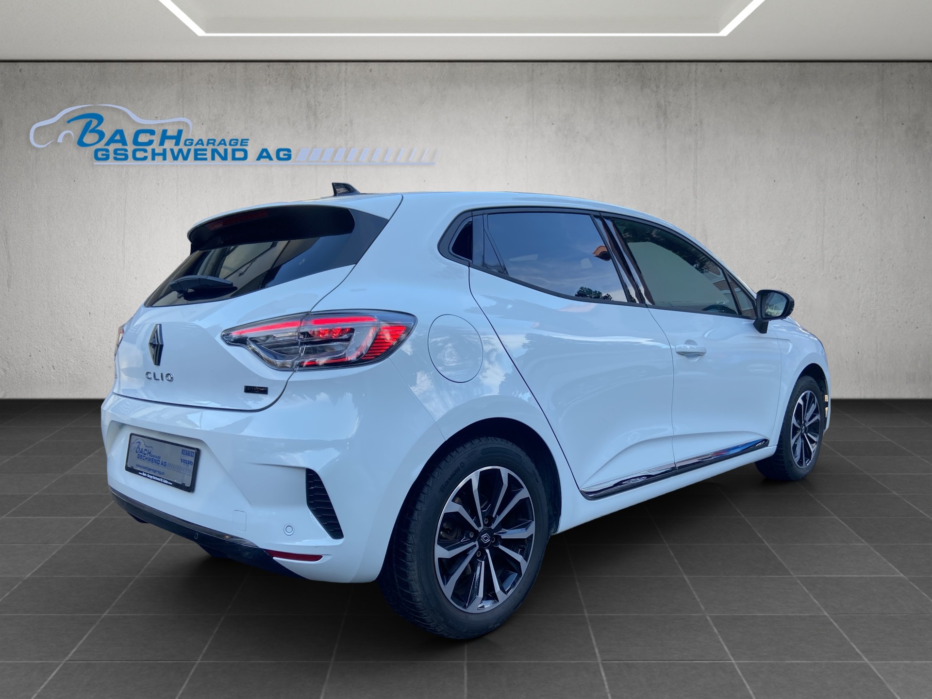 RENAULT Clio 1.6 E-Tech Techno-image-3