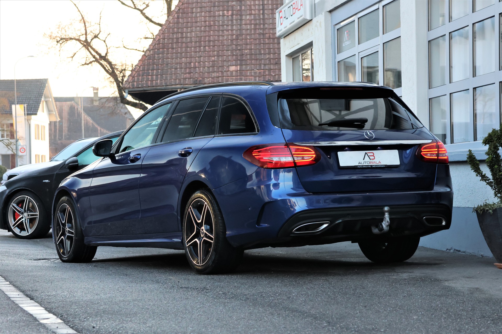 MERCEDES-BENZ C 400 AMG Line 4Matic 9G-Tronic (CH) + 1.8T AHK-image-2