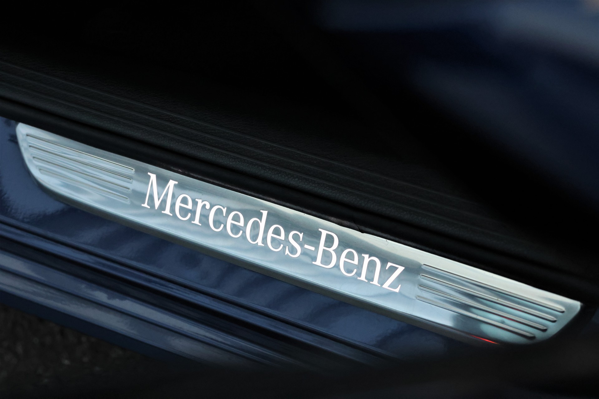 MERCEDES-BENZ C 400 AMG Line 4Matic 9G-Tronic (CH) + 1.8T AHK-image-17