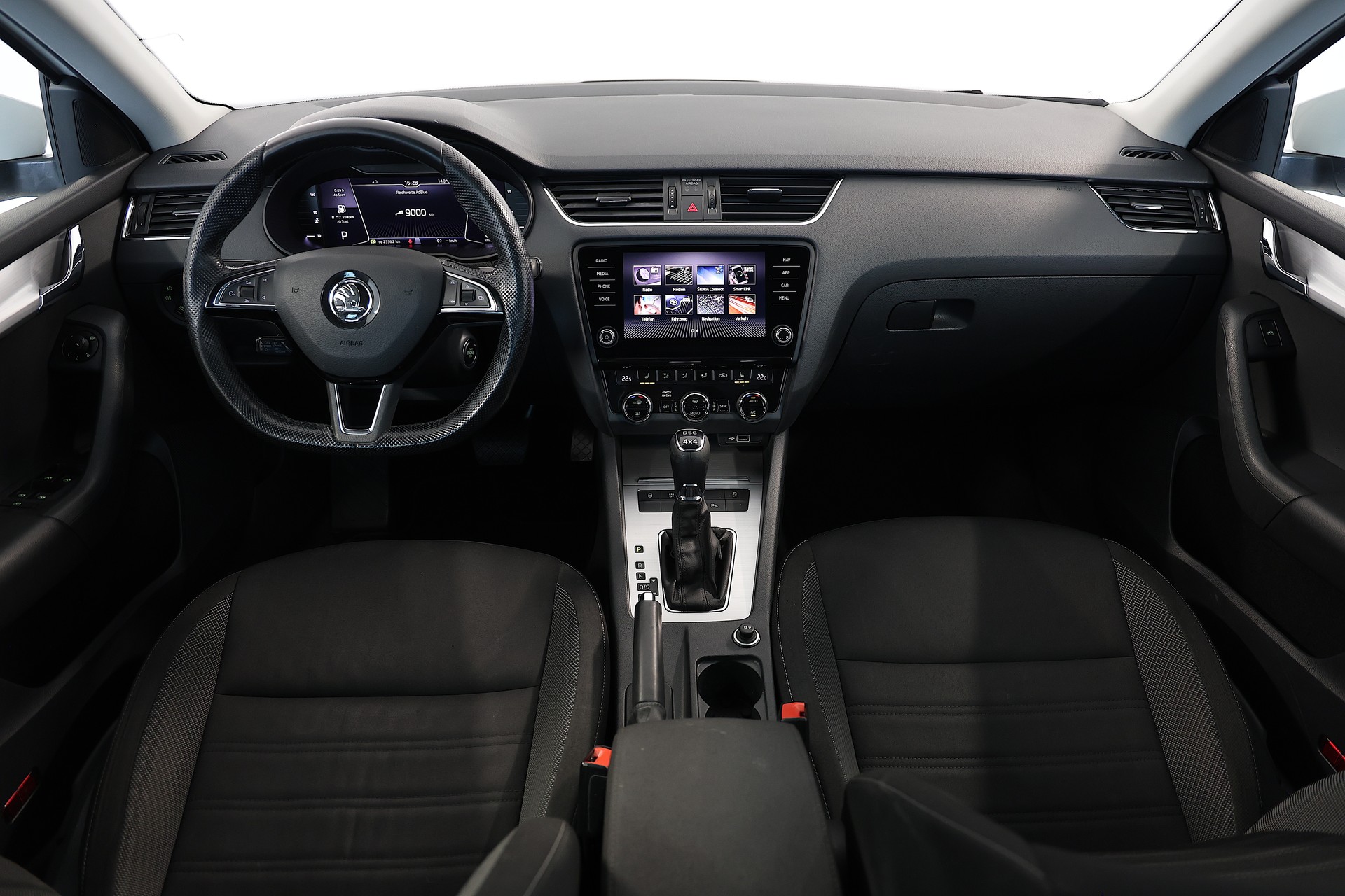 SKODA Octavia Combi 2.0 TDI Ambition 4x4 DSG-image-10